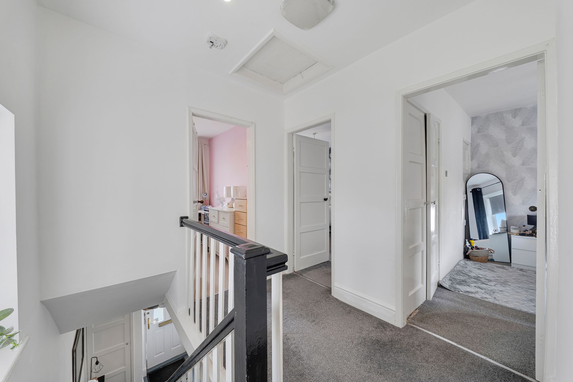 Woodvale Road, Woolton, L25