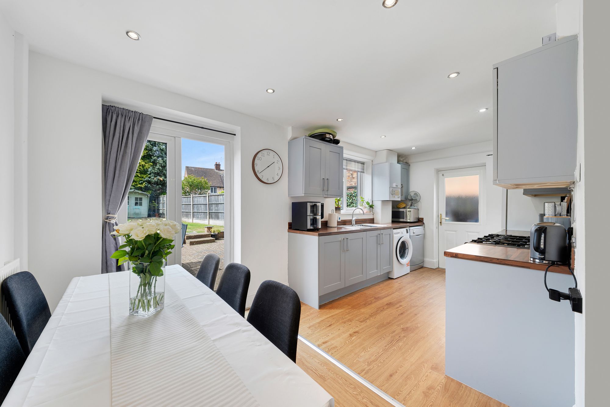 Woodvale Road, Woolton, L25