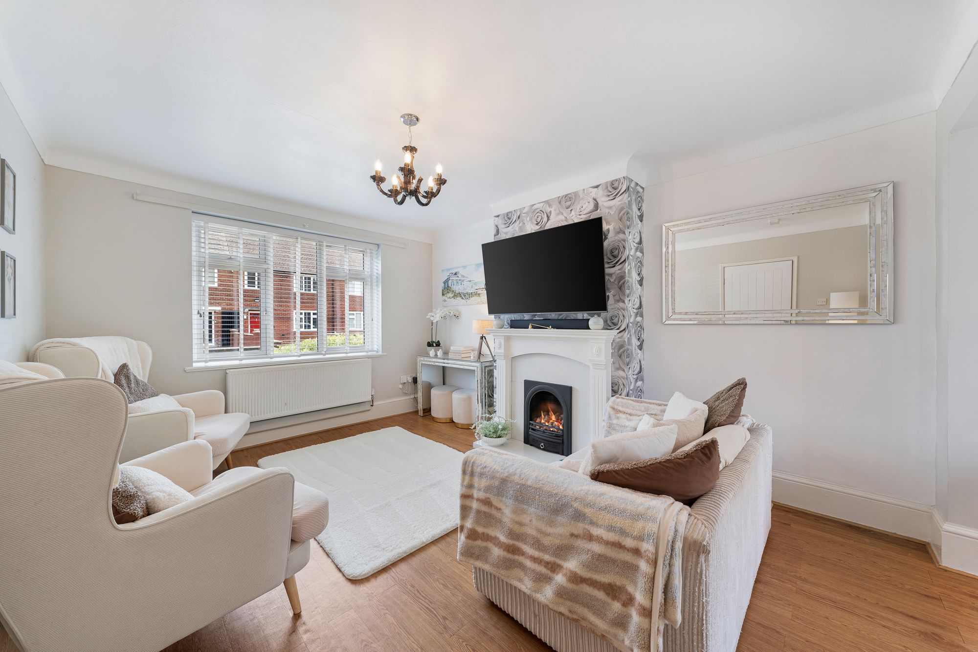 Woodvale Road, Woolton, L25