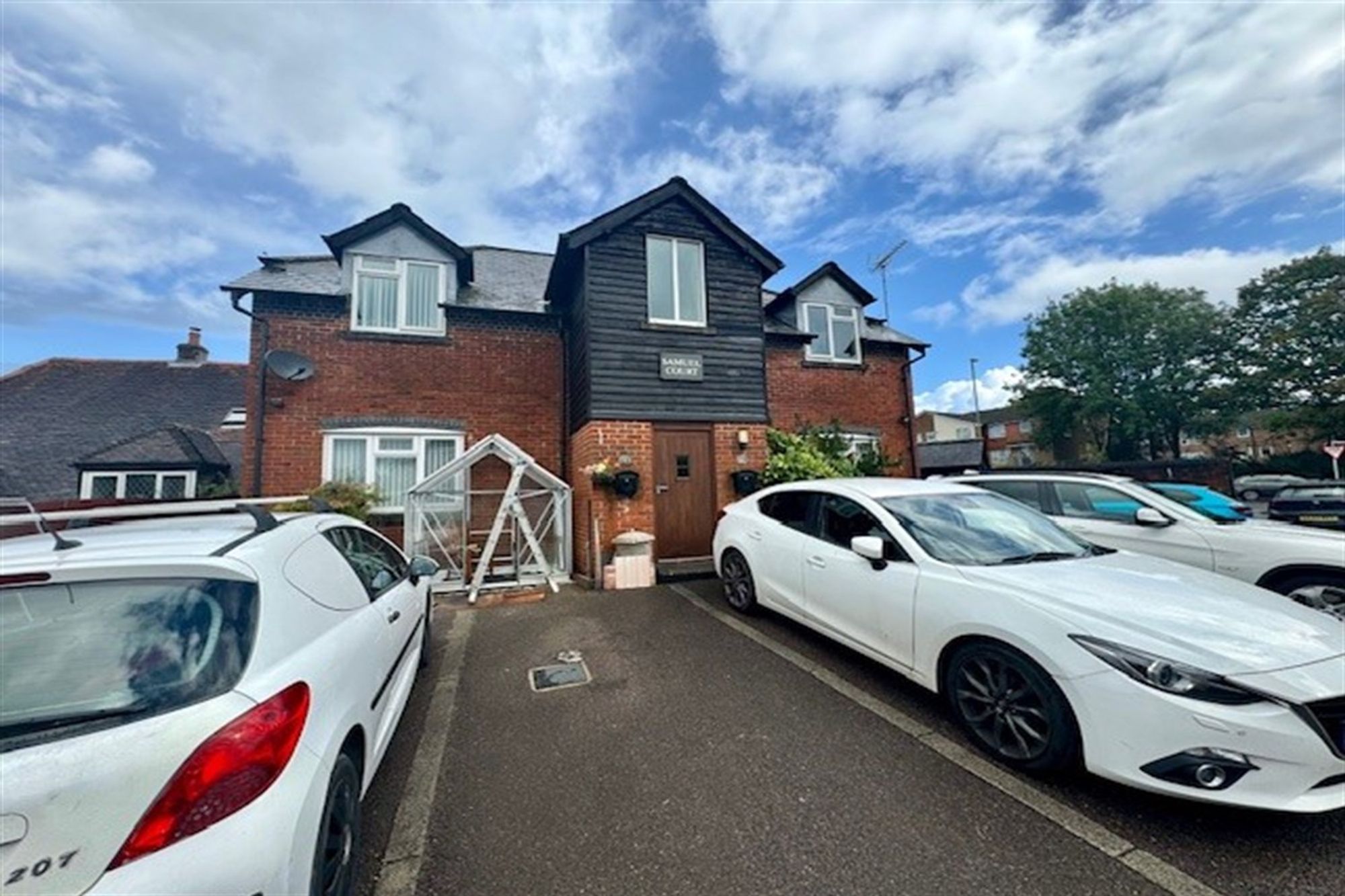 Botley Road, Fair Oak, SO50
