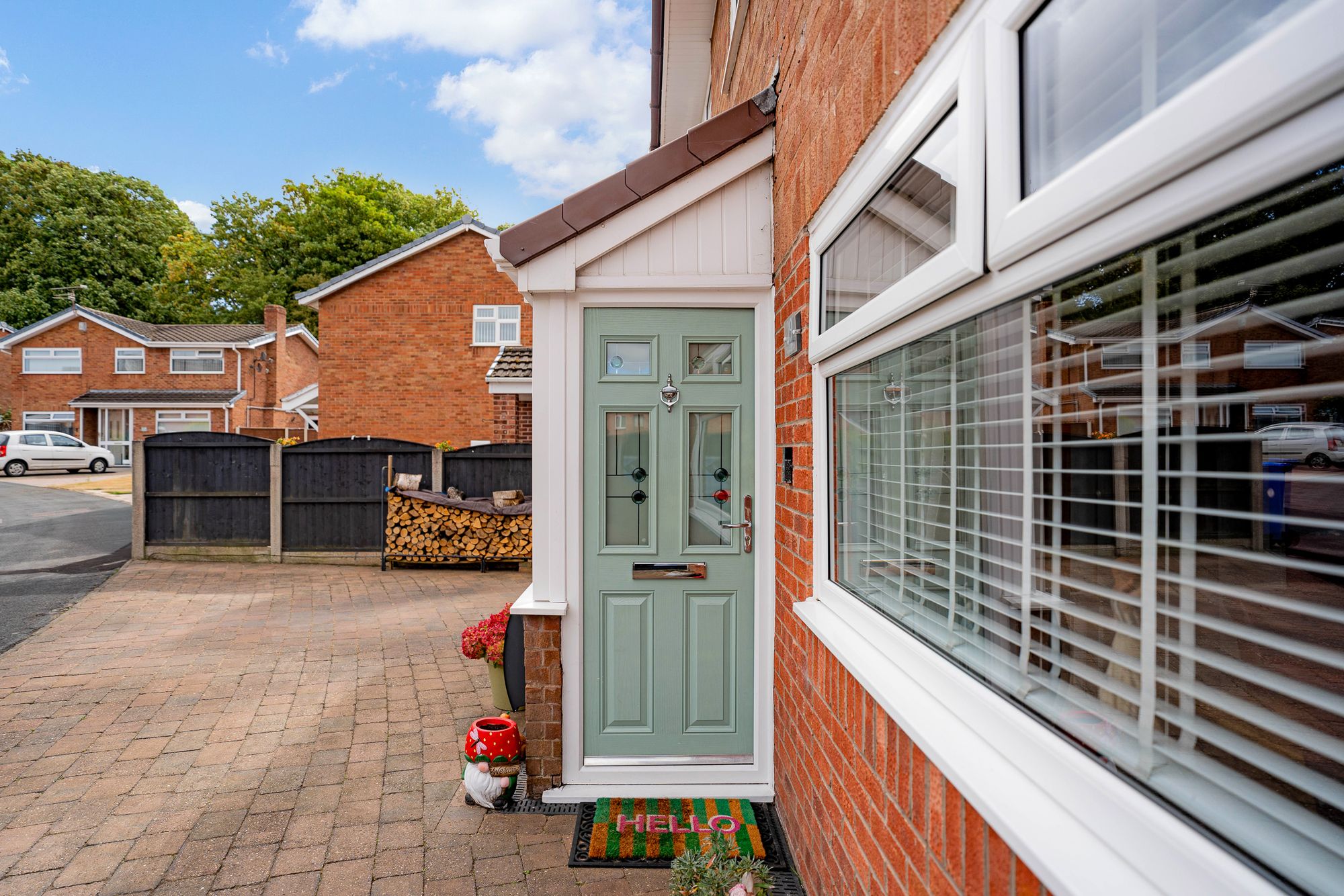 Rosemary Avenue, Beechwood, WA7