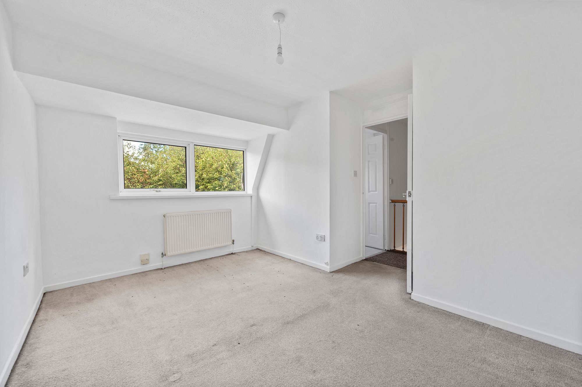 Chaffinch Close, Birchwood, WA3