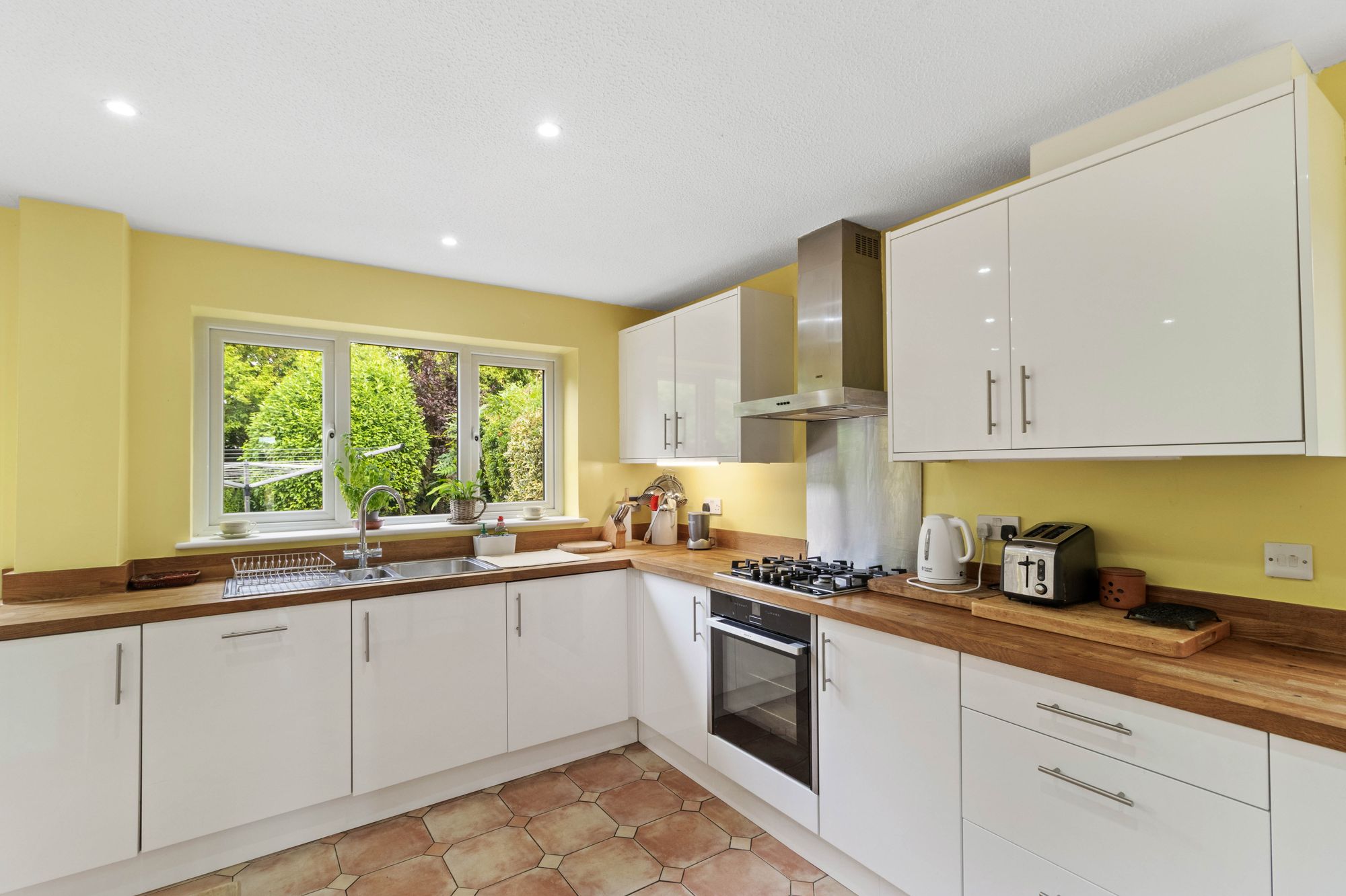 Woodford Close, Thelwall, WA4