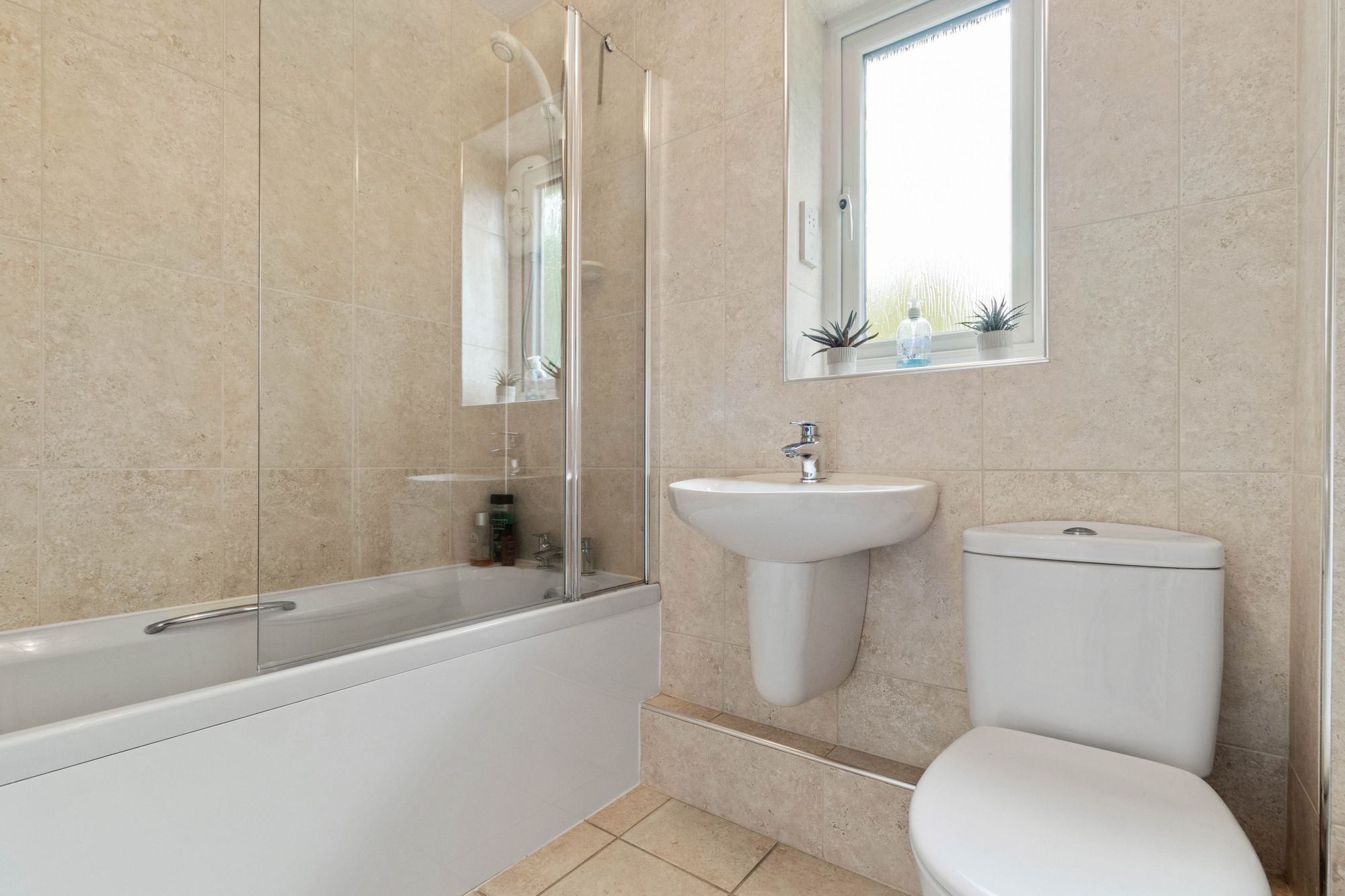 Woodford Close, Thelwall, WA4