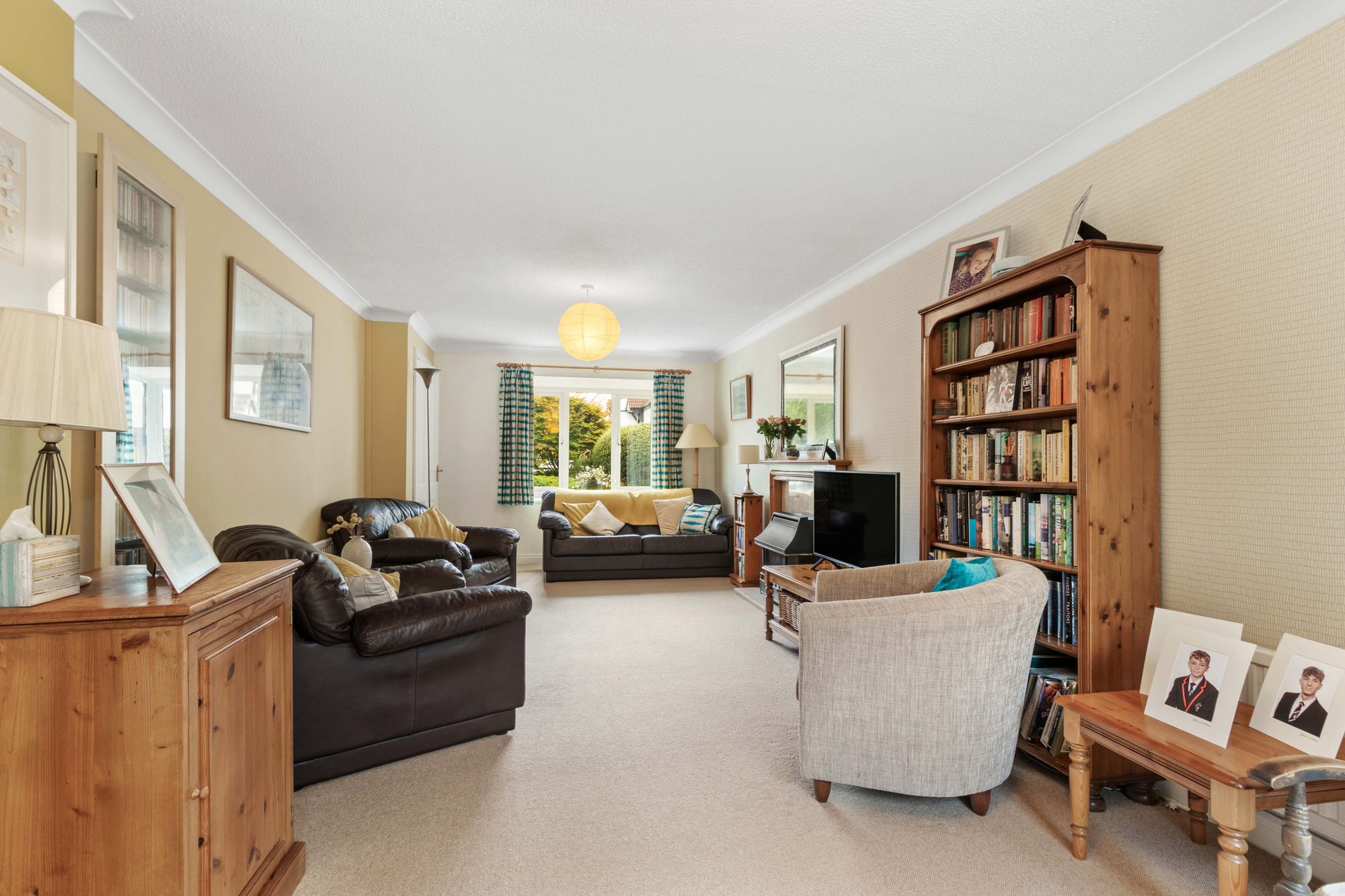 Woodford Close, Thelwall, WA4