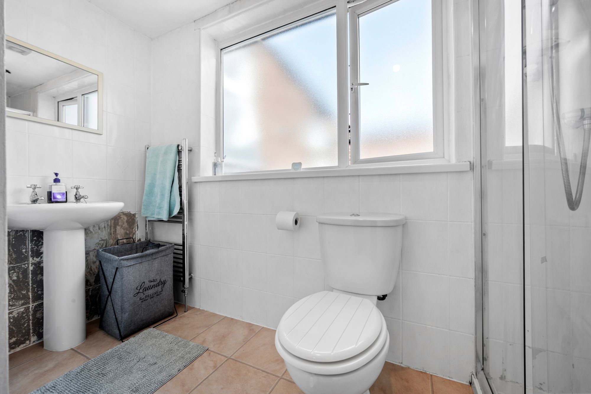 Lingholme Road, St. Helens, WA10