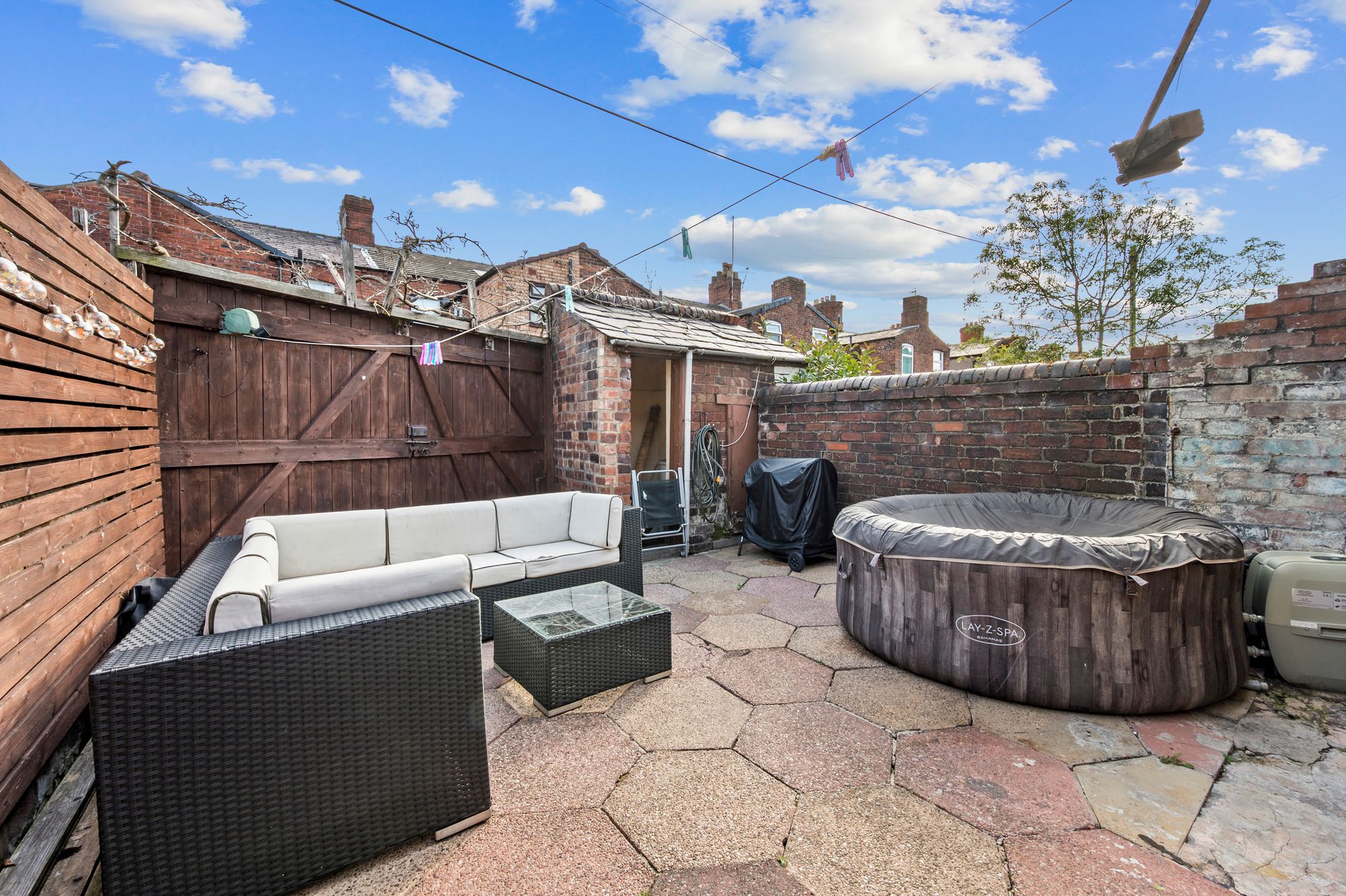 Lingholme Road, St. Helens, WA10