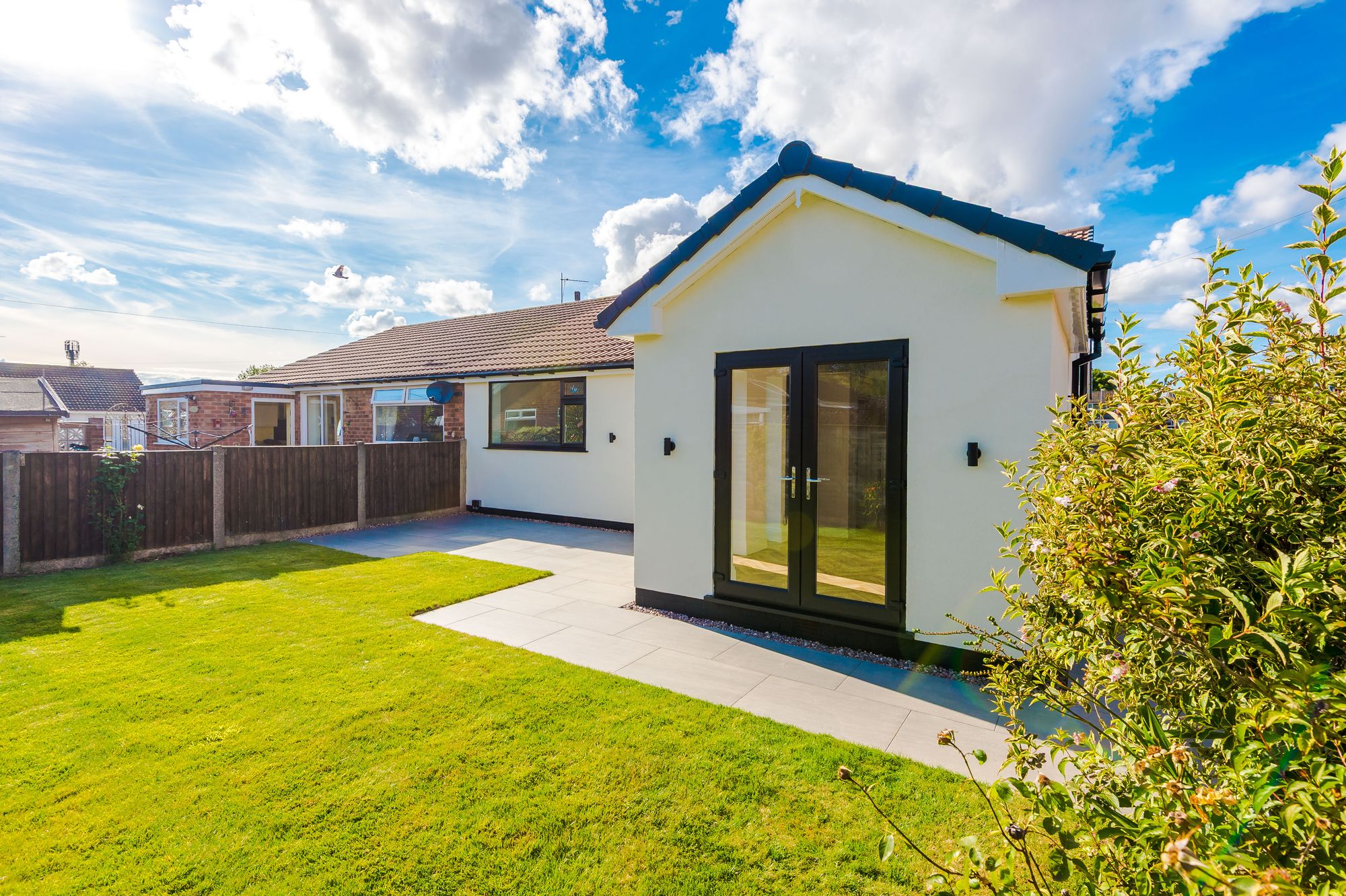 Meadow Lane, Fearnhead, WA2