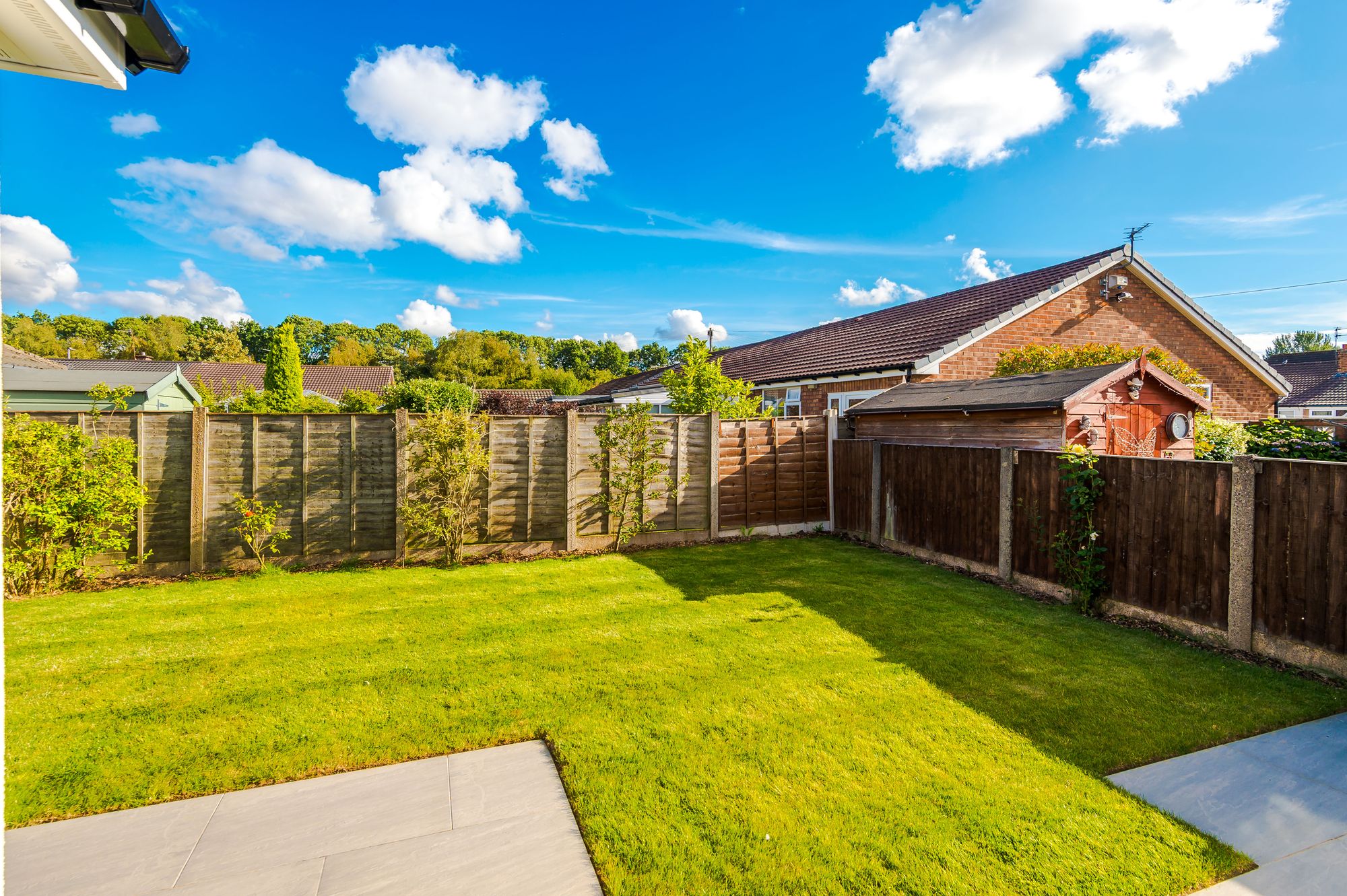 Meadow Lane, Fearnhead, WA2