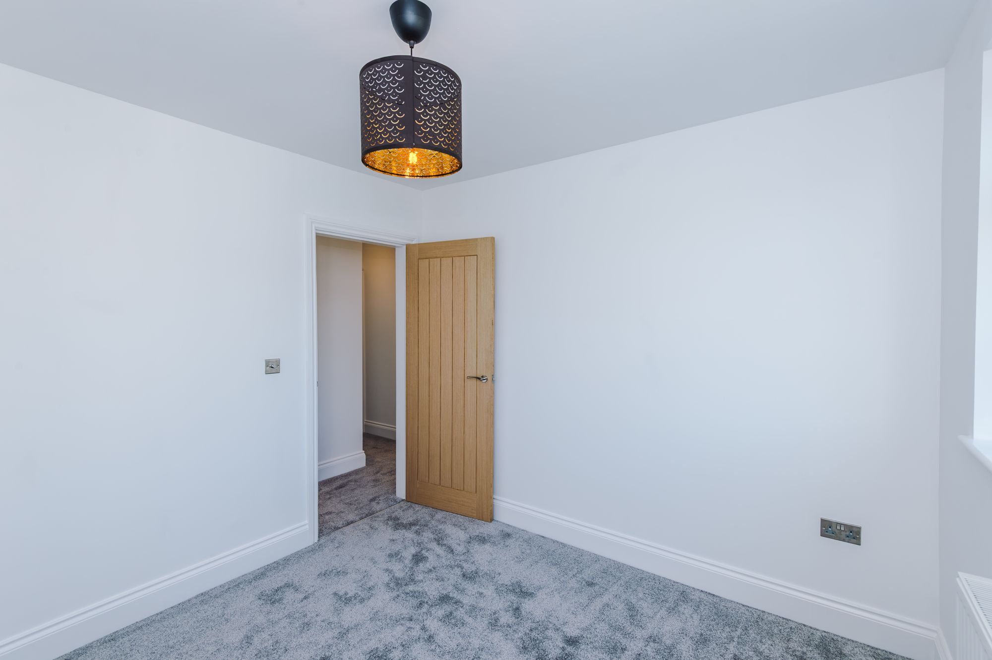 Meadow Lane, Fearnhead, WA2
