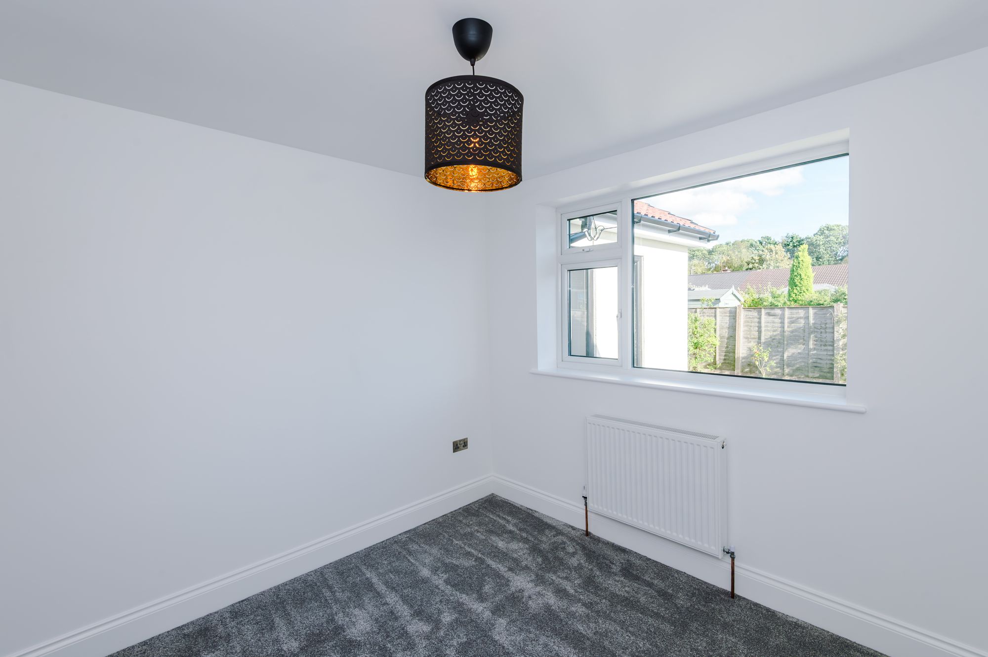 Meadow Lane, Fearnhead, WA2