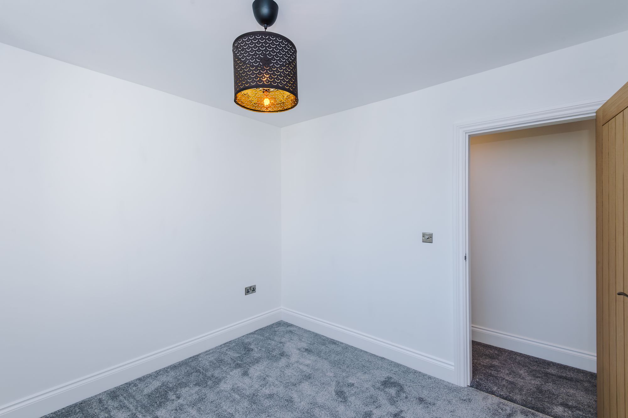Meadow Lane, Fearnhead, WA2