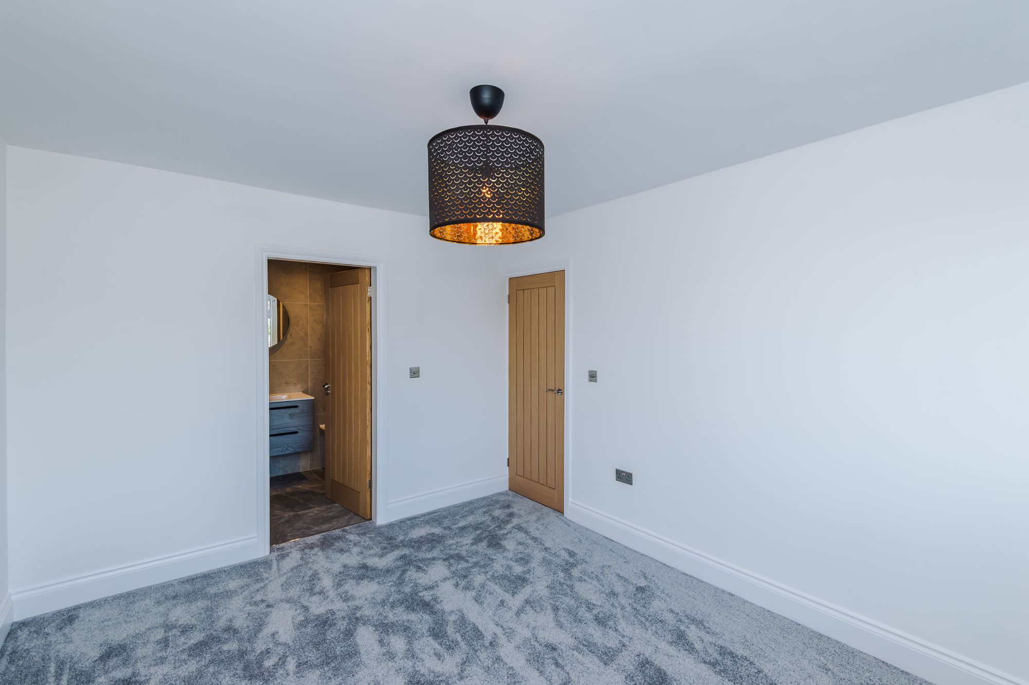 Meadow Lane, Fearnhead, WA2