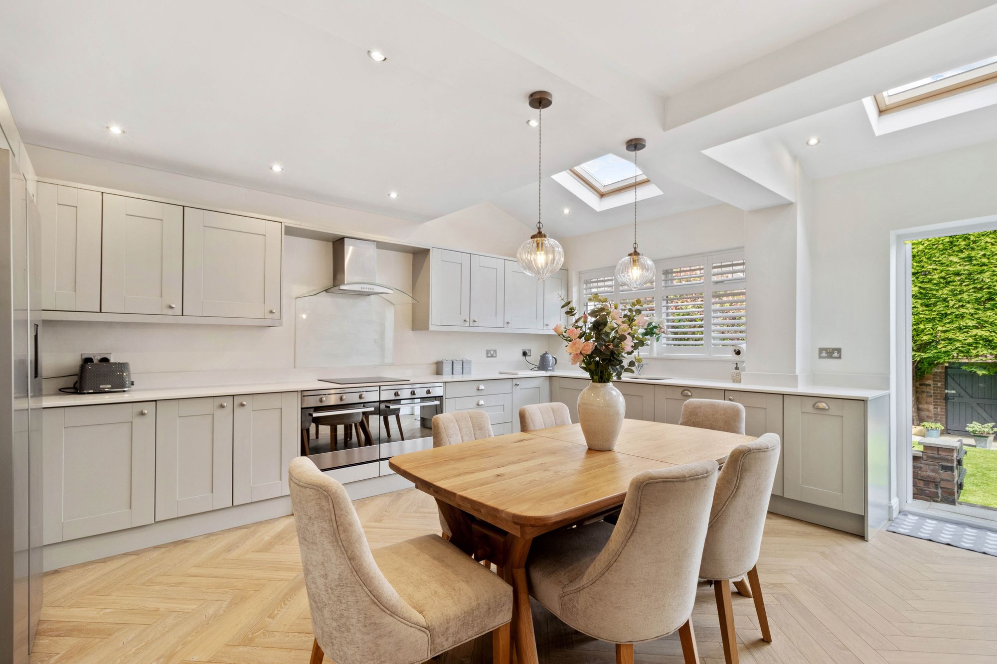 Worsley Road, Walton, WA4