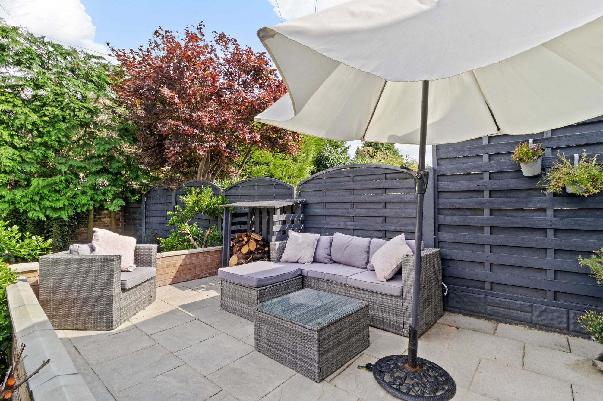 Worsley Road, Walton, WA4