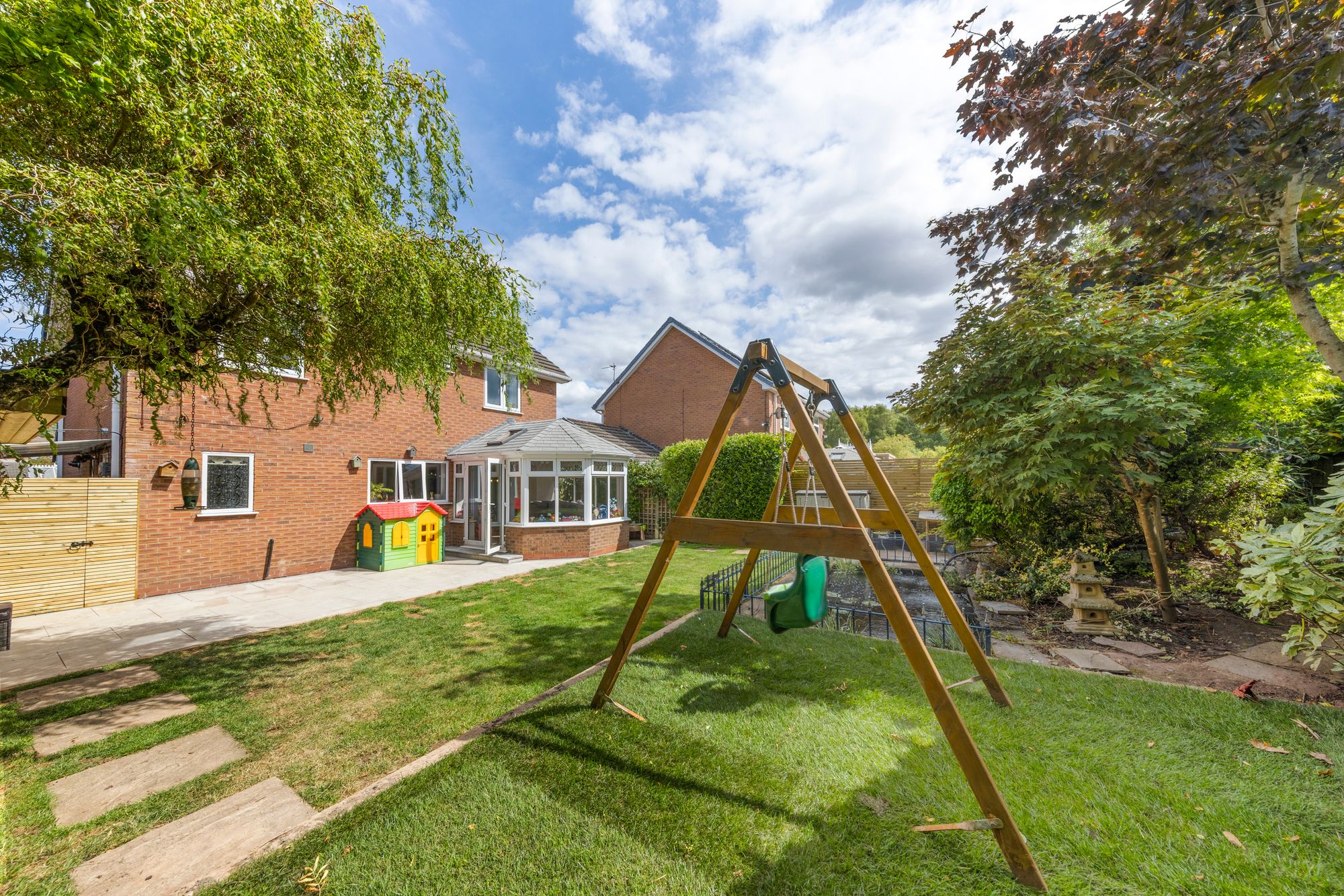 Banastre Drive, Newton-Le-Willows, WA12