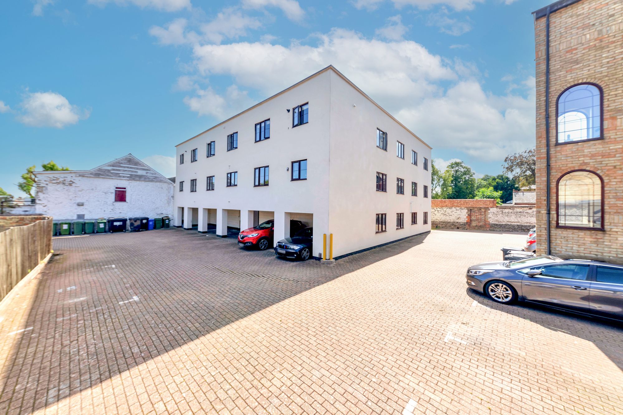 Kneesworth Street, Rivermill Court Kneesworth Street, SG8