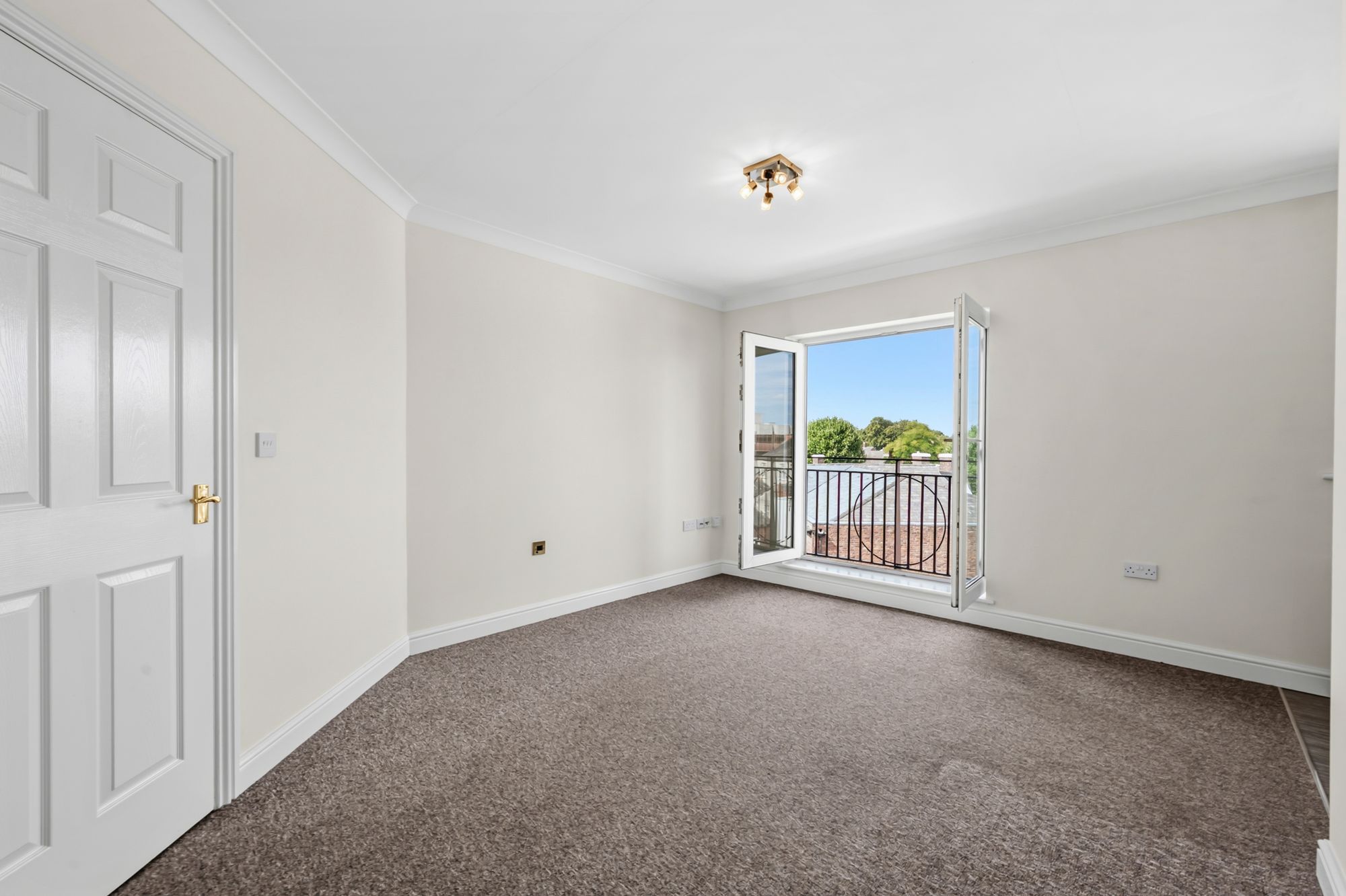 Palmyra Square North, Warrington, WA1