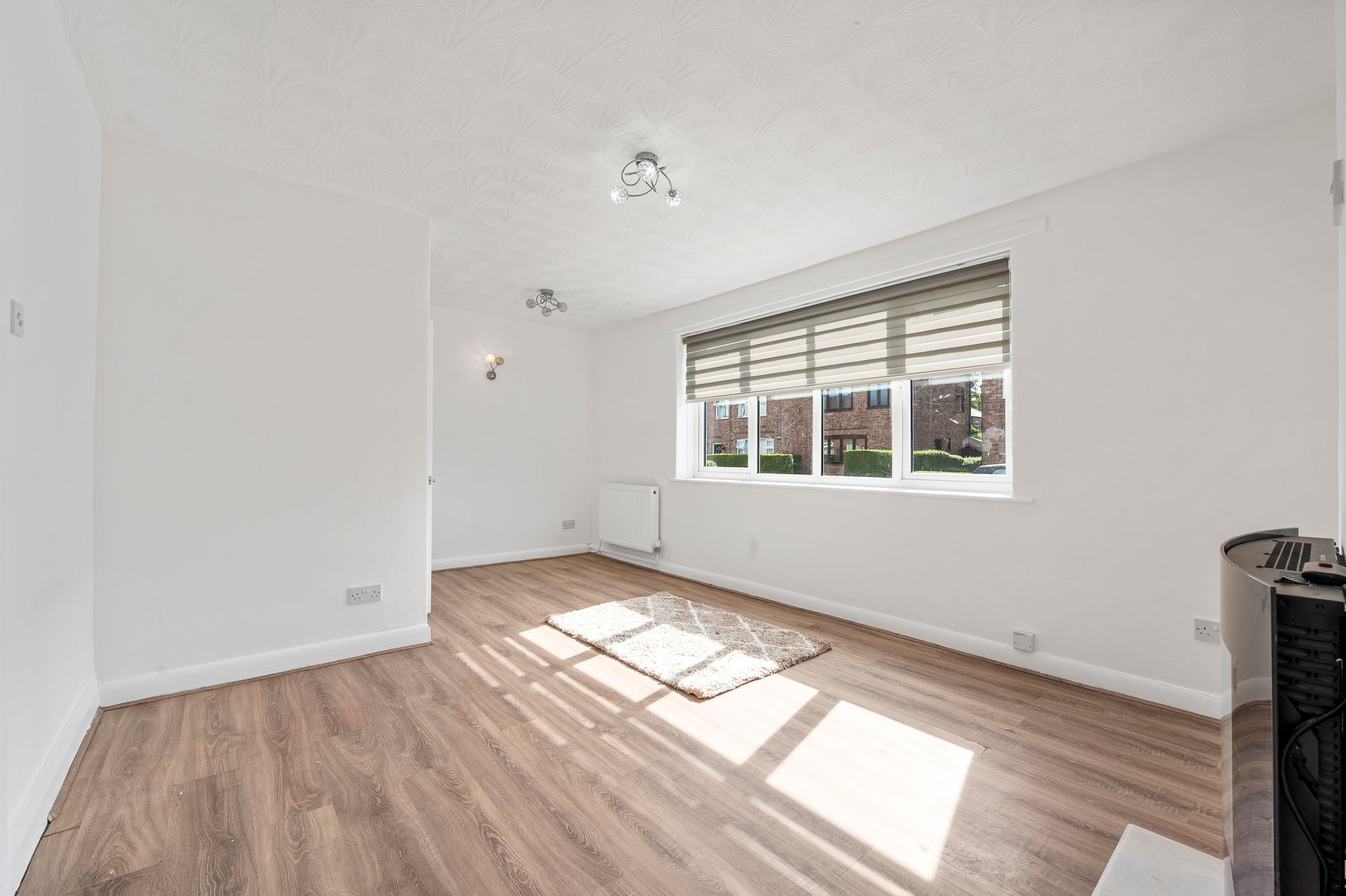 Kings Road, Fearnhead, WA2
