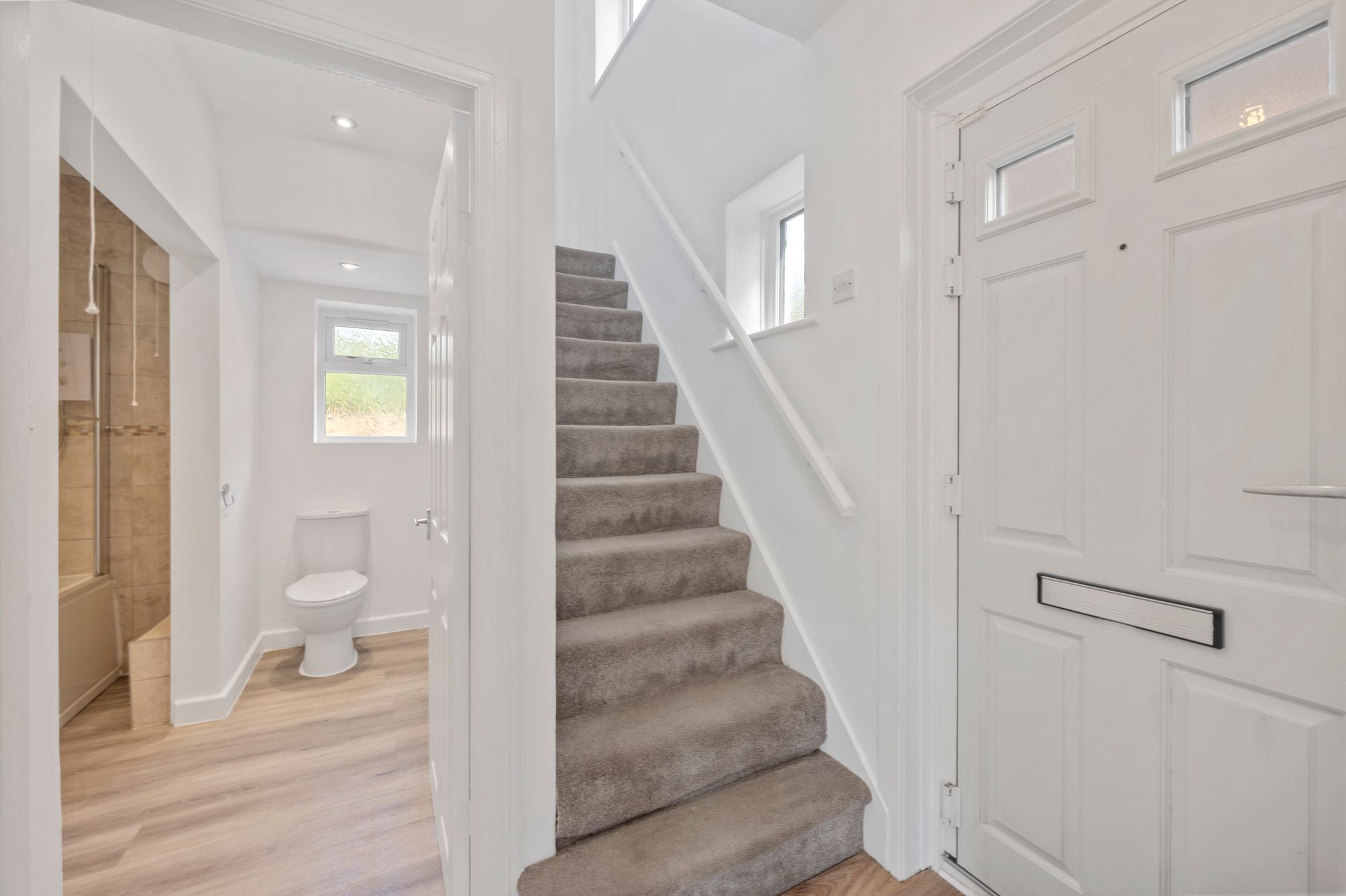 Kings Road, Fearnhead, WA2