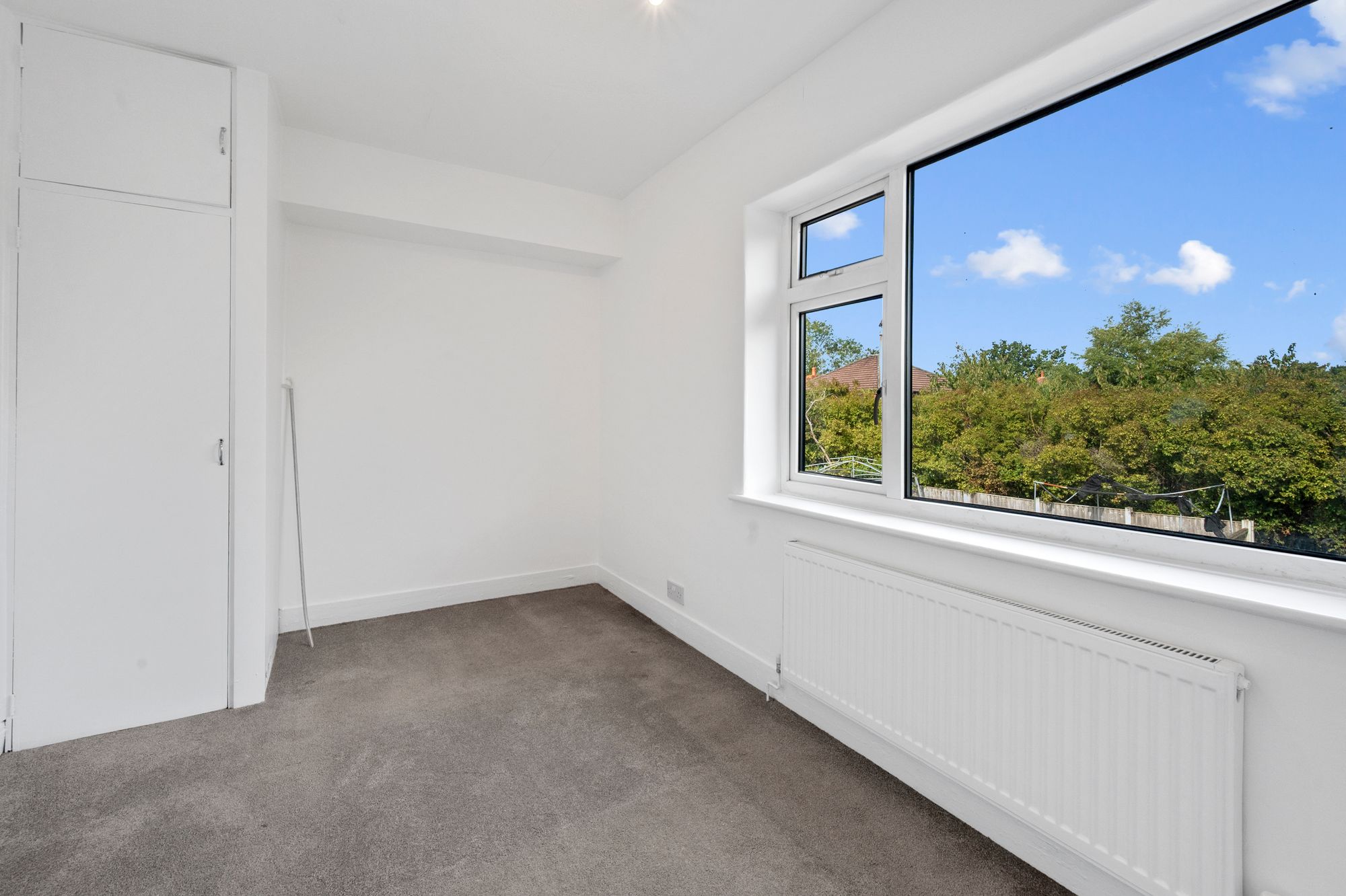 Kings Road, Fearnhead, WA2