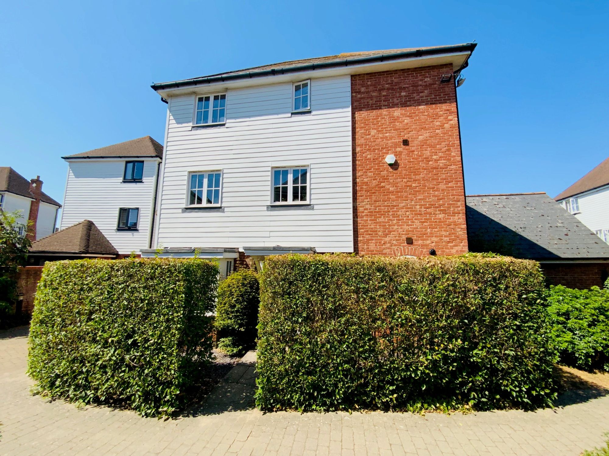 8 Spencer Place, Kings Hill
