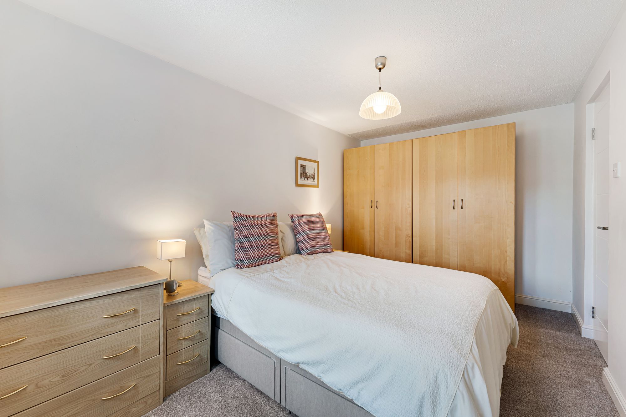 Abbey Close, Croft, WA3