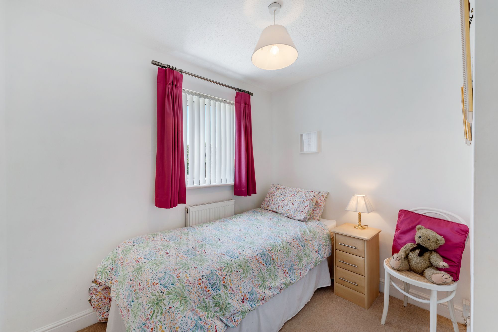 Abbey Close, Croft, WA3