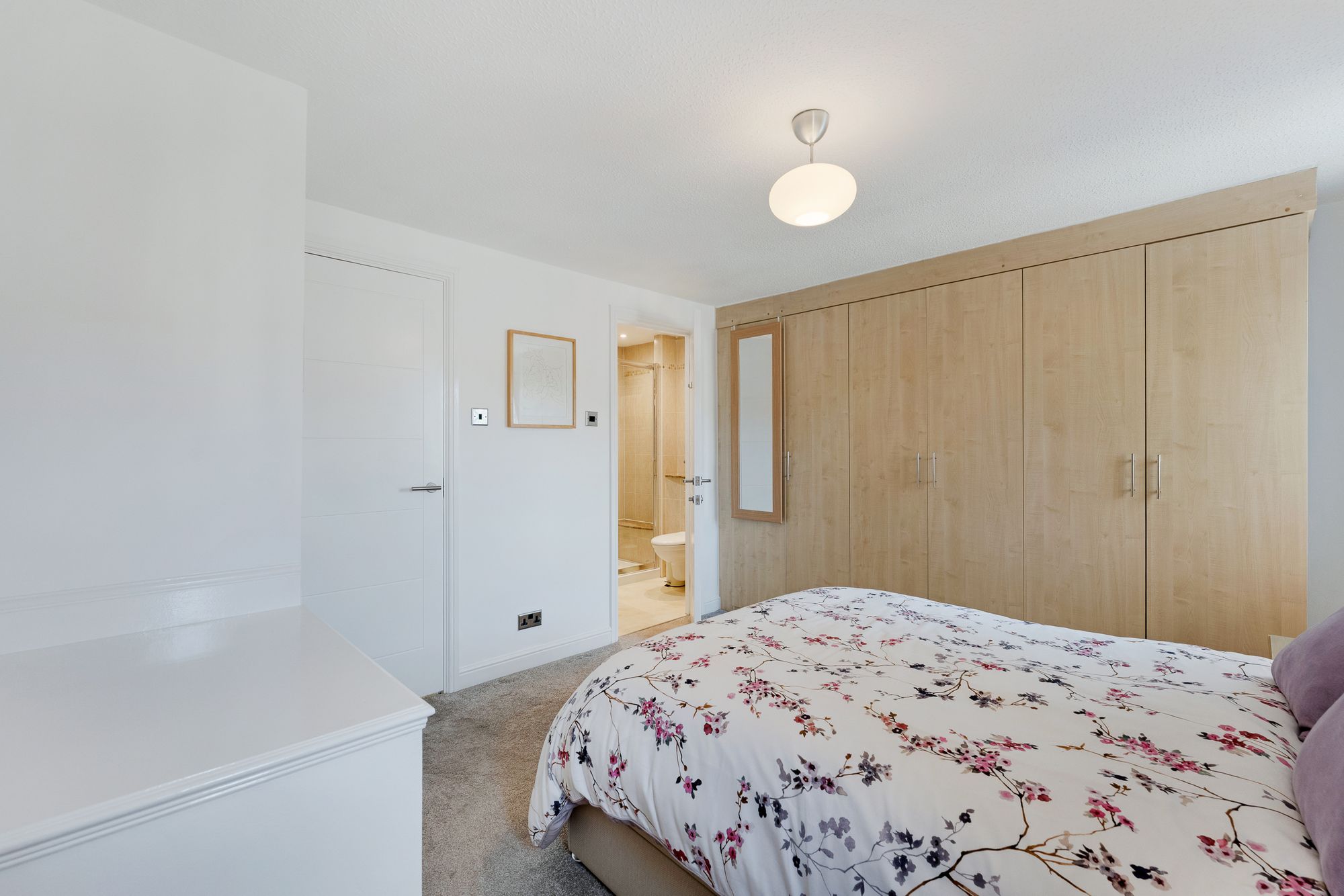 Abbey Close, Croft, WA3