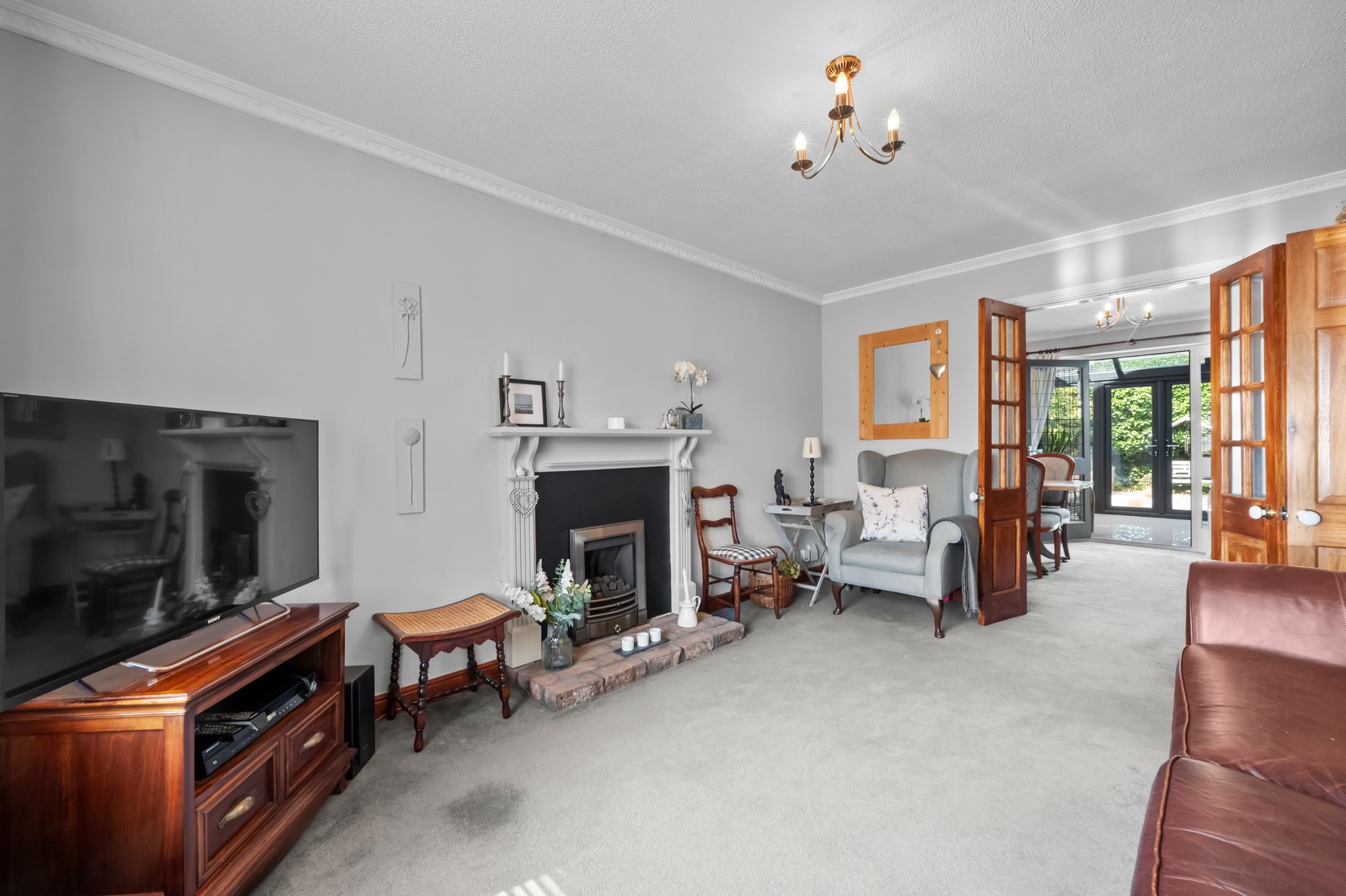 Dundee Close, Fearnhead, WA2