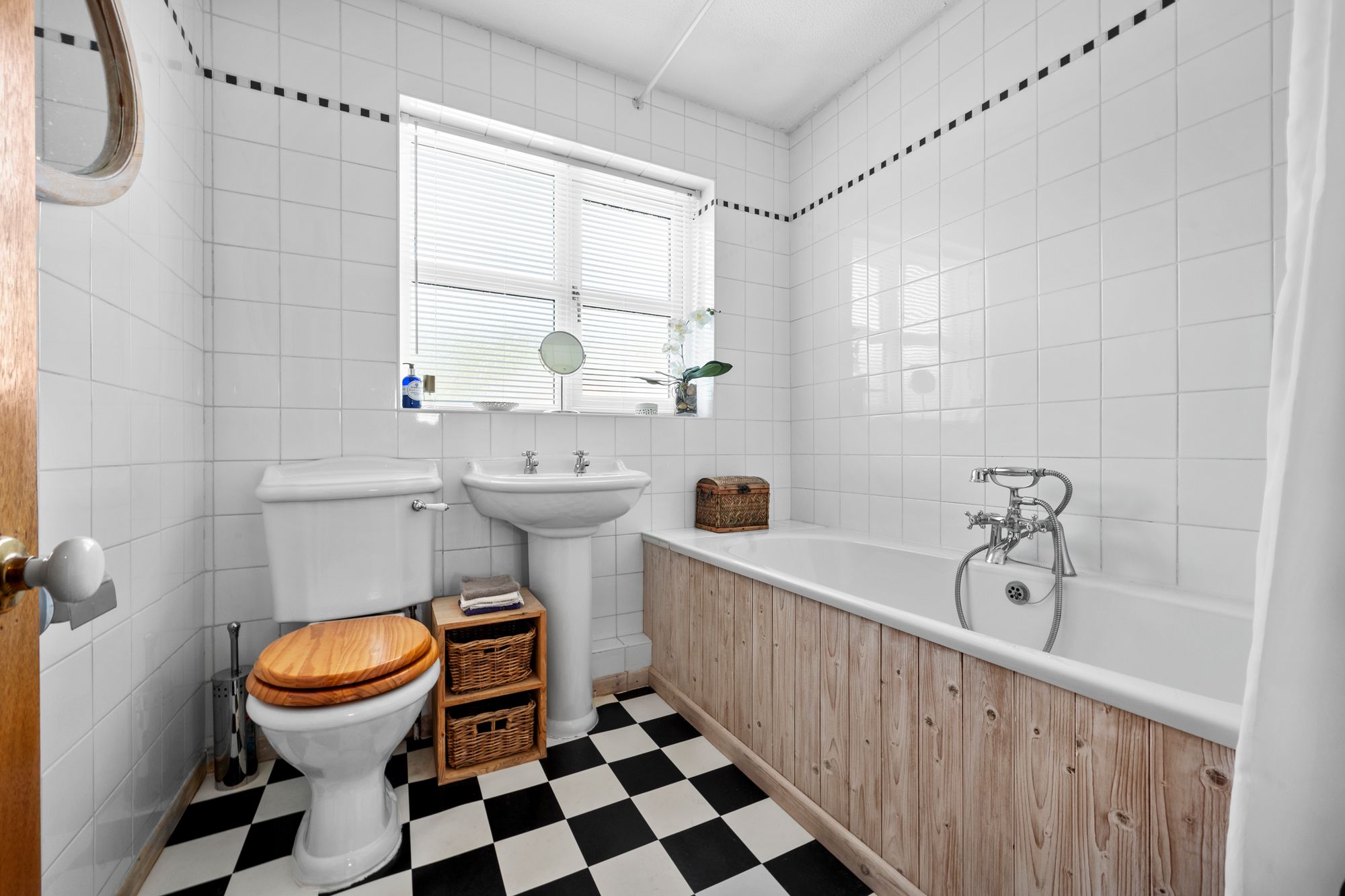 Dundee Close, Fearnhead, WA2