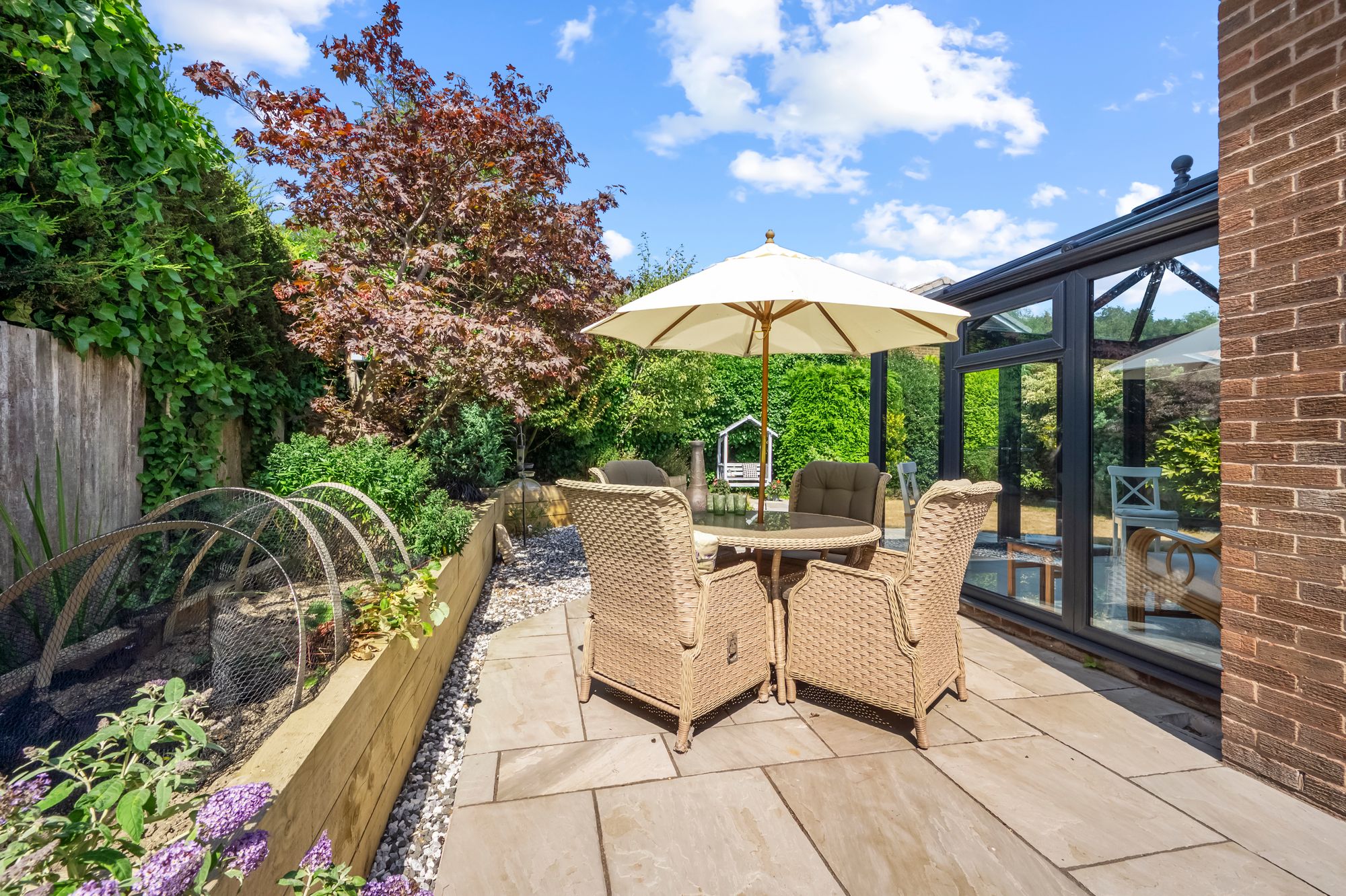 Dundee Close, Fearnhead, WA2