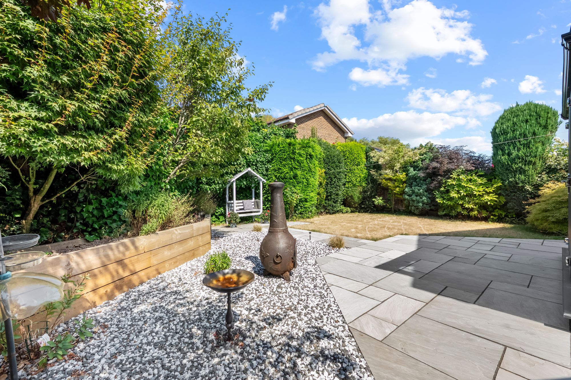 Dundee Close, Fearnhead, WA2