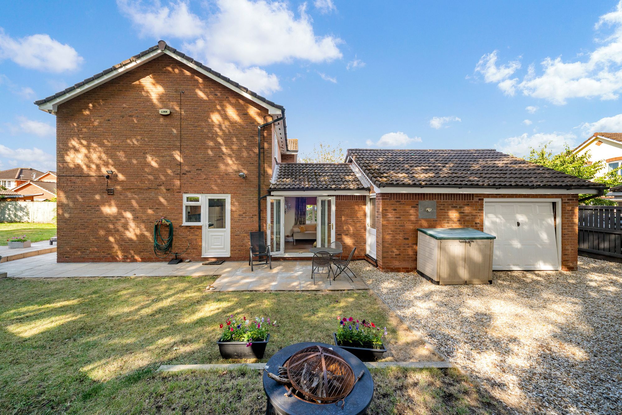 Dorchester Park, Runcorn, WA7