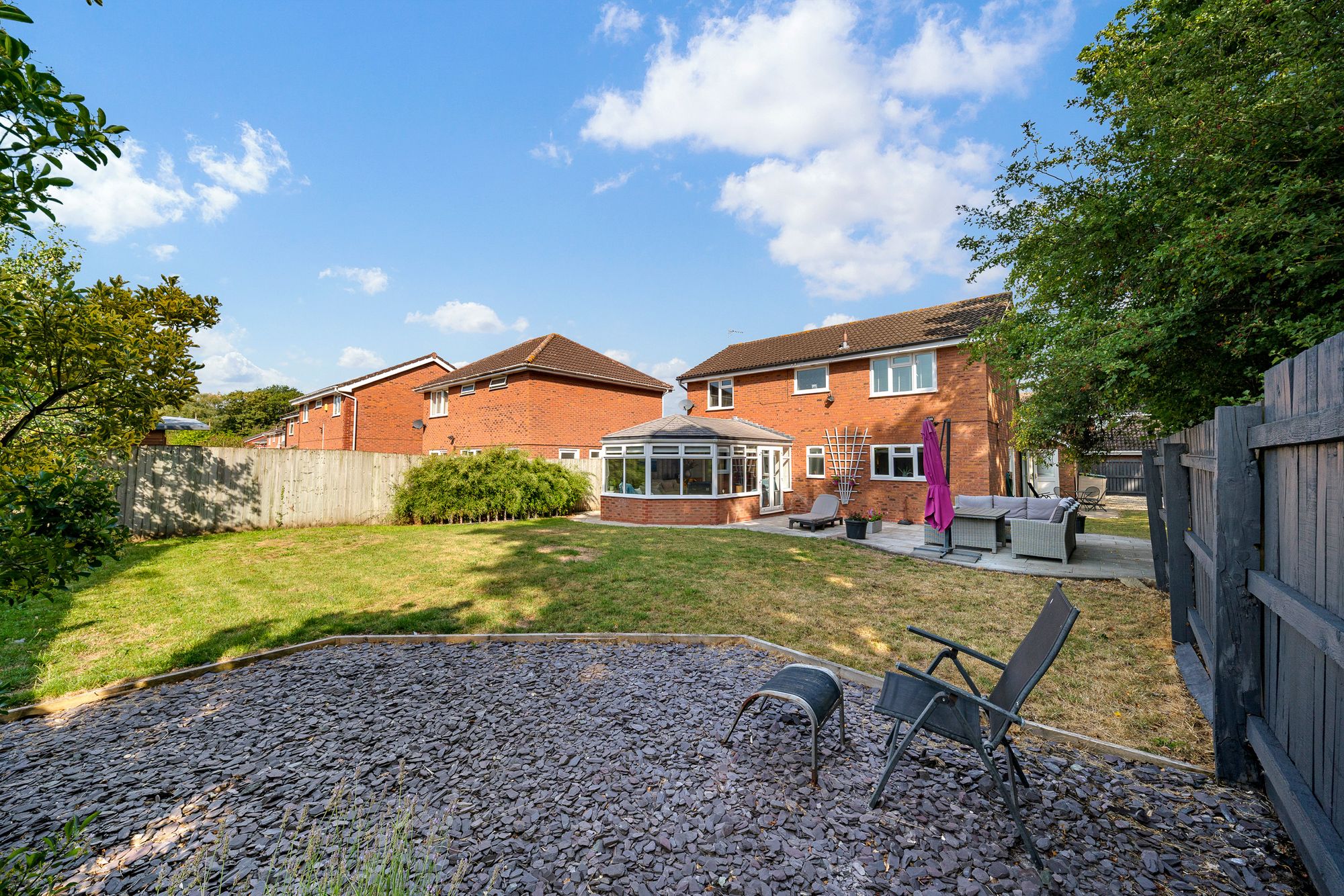 Dorchester Park, Runcorn, WA7