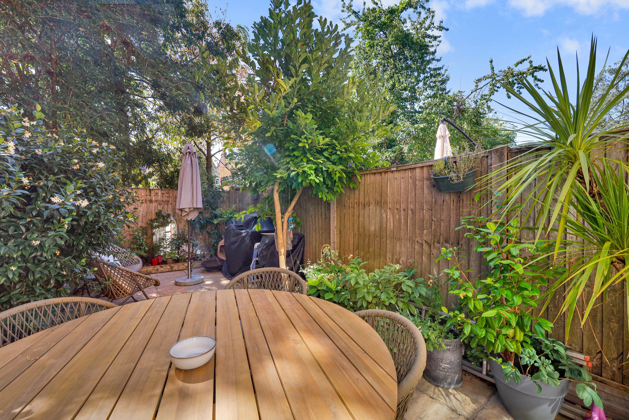 Temple Road, London, NW2