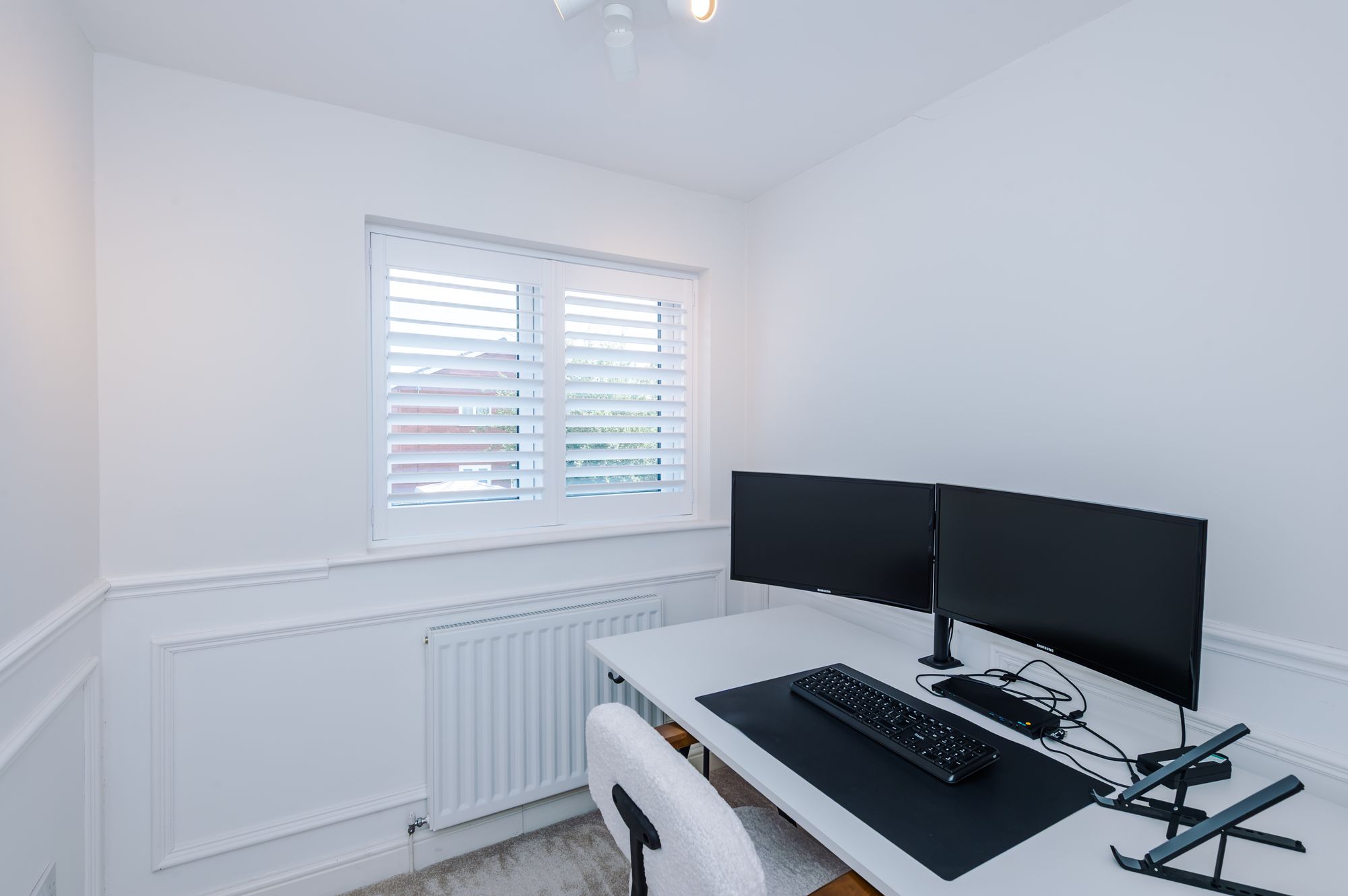 Muirfield Close, Fearnhead, WA2