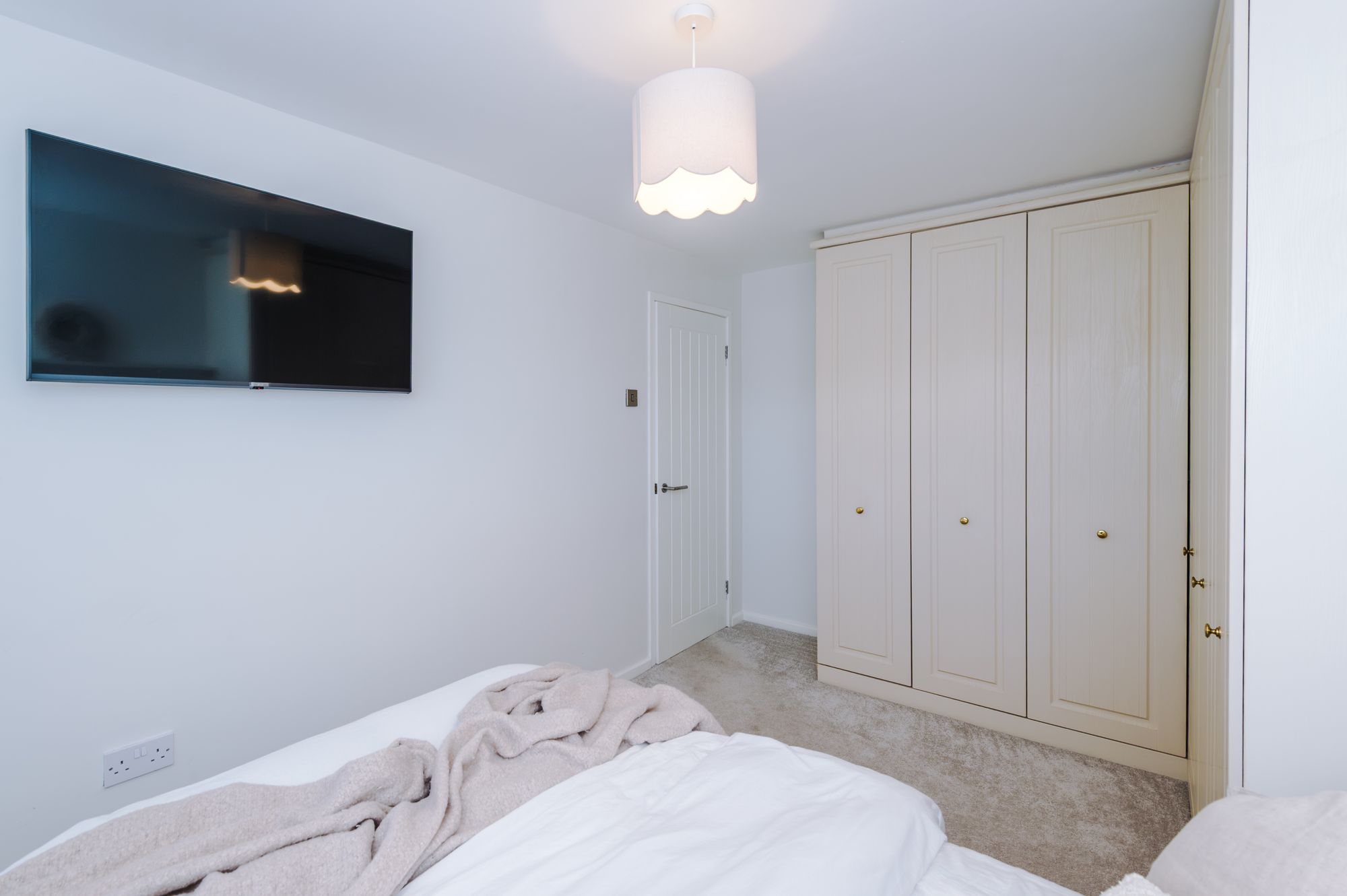 Muirfield Close, Fearnhead, WA2