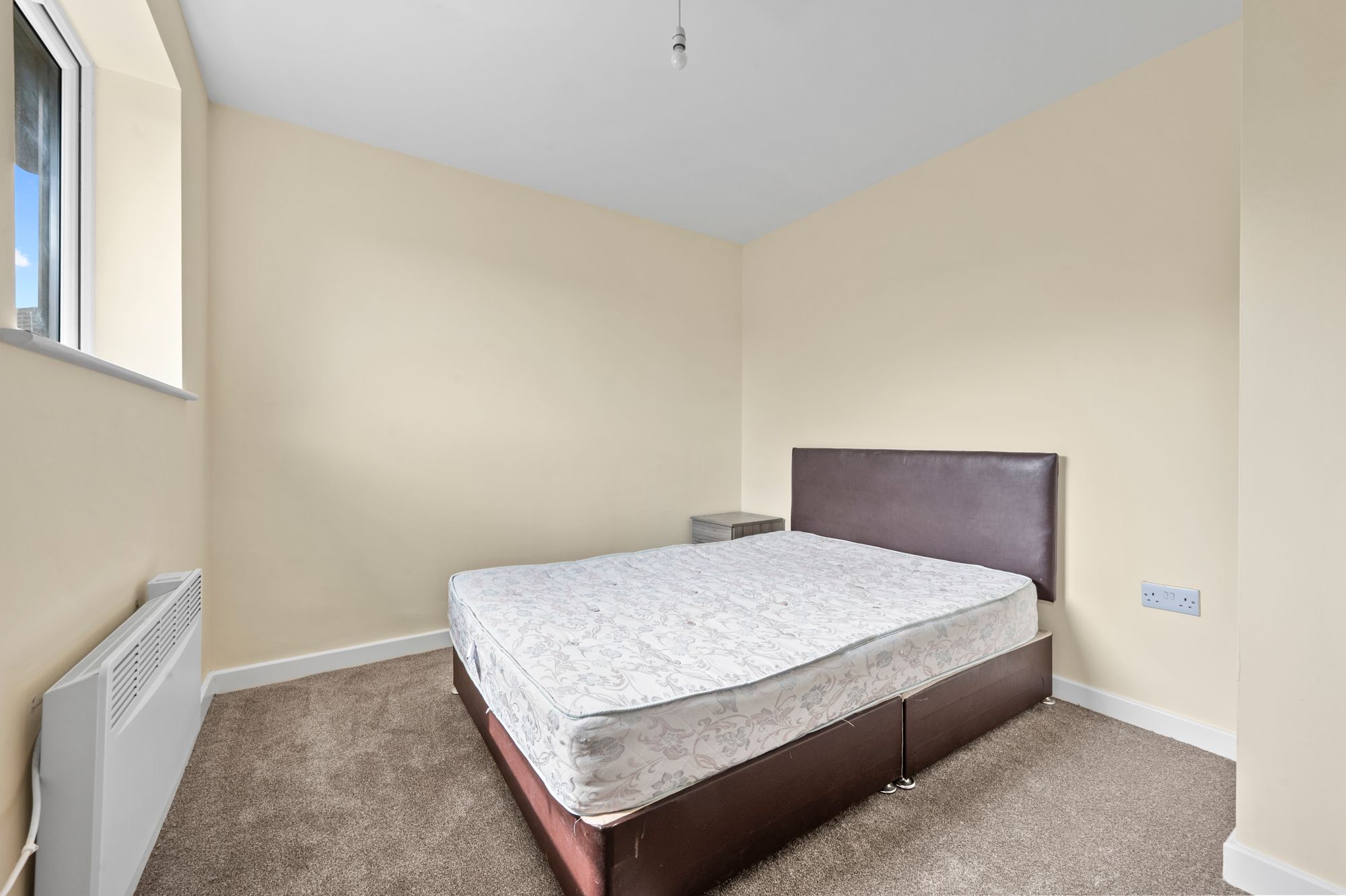 Hamnett Court, Birchwood, WA3