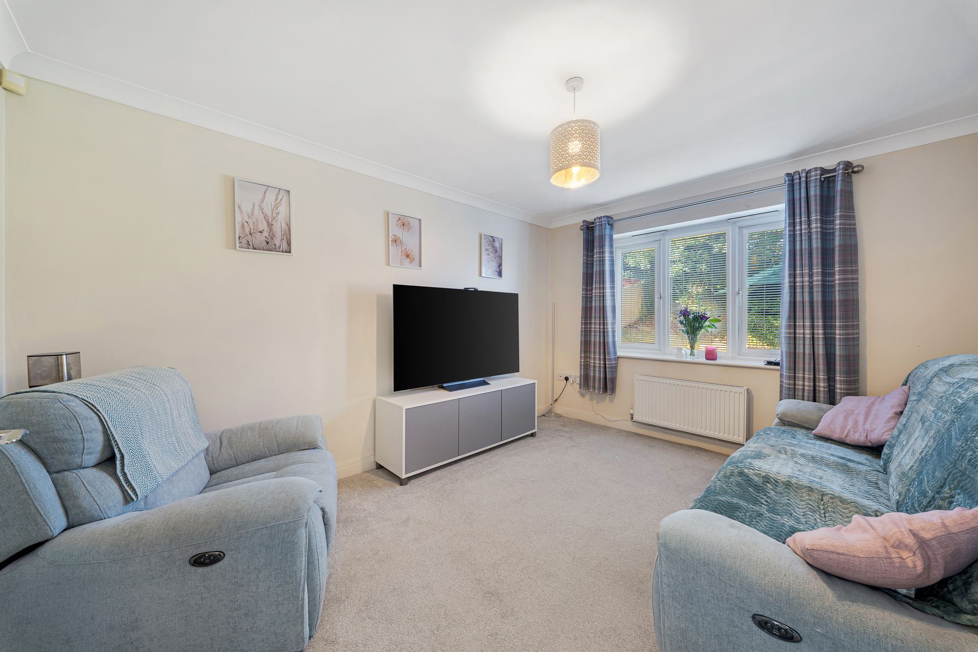 Sevenoak Grove, Tarbock, L35