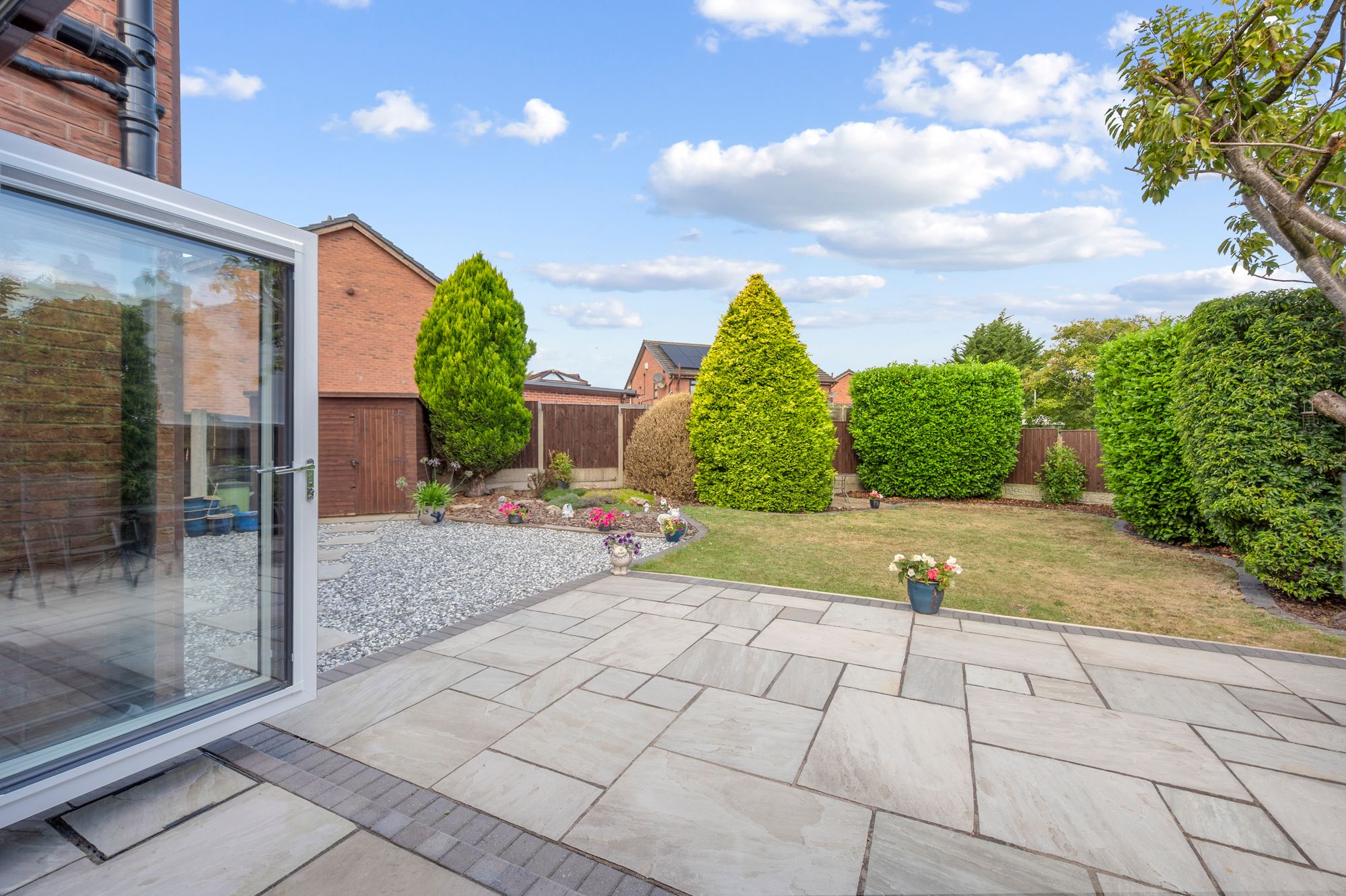 Henllan Gardens, St. Helens, WA9