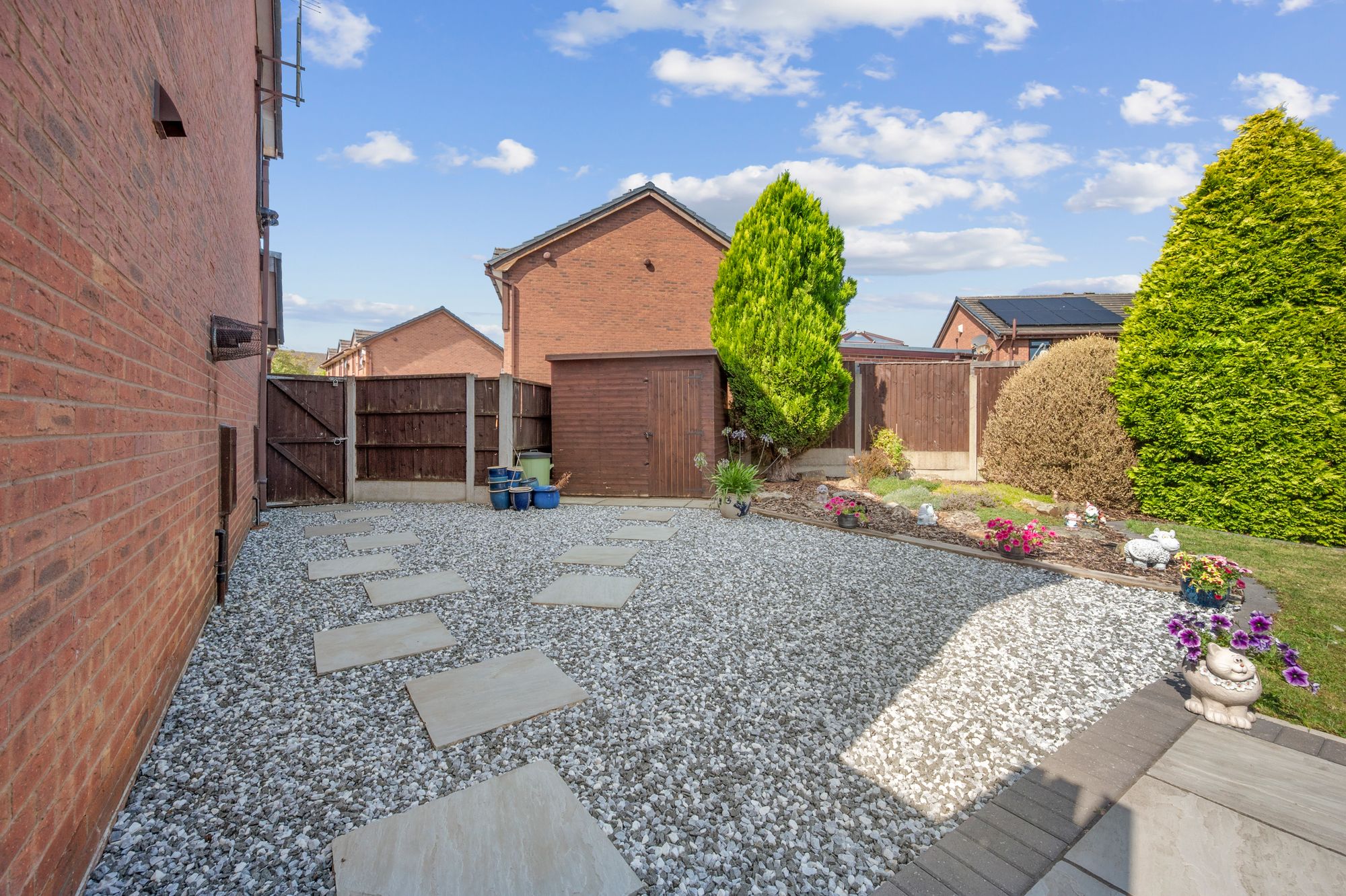 Henllan Gardens, St. Helens, WA9