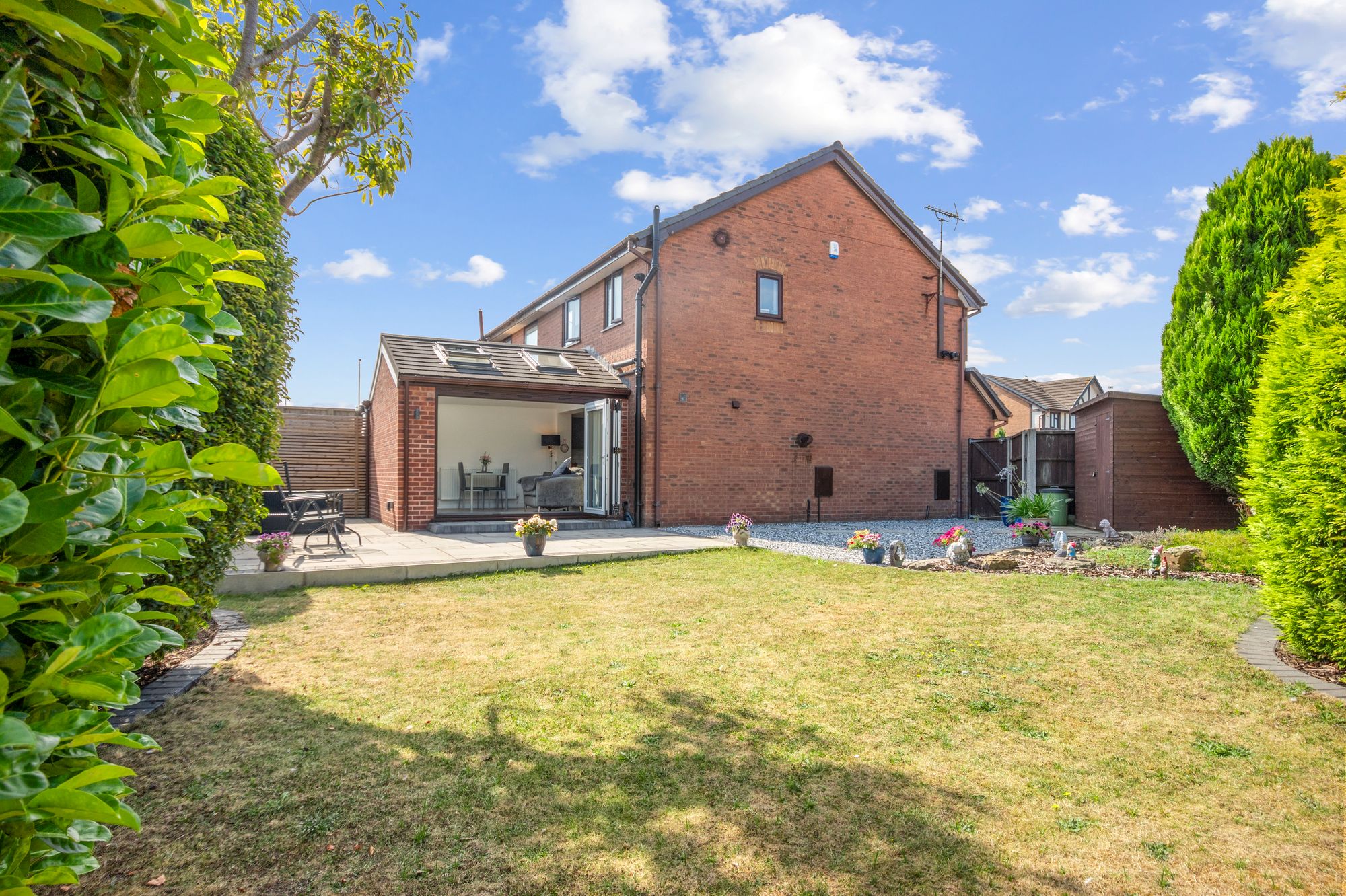 Henllan Gardens, St. Helens, WA9