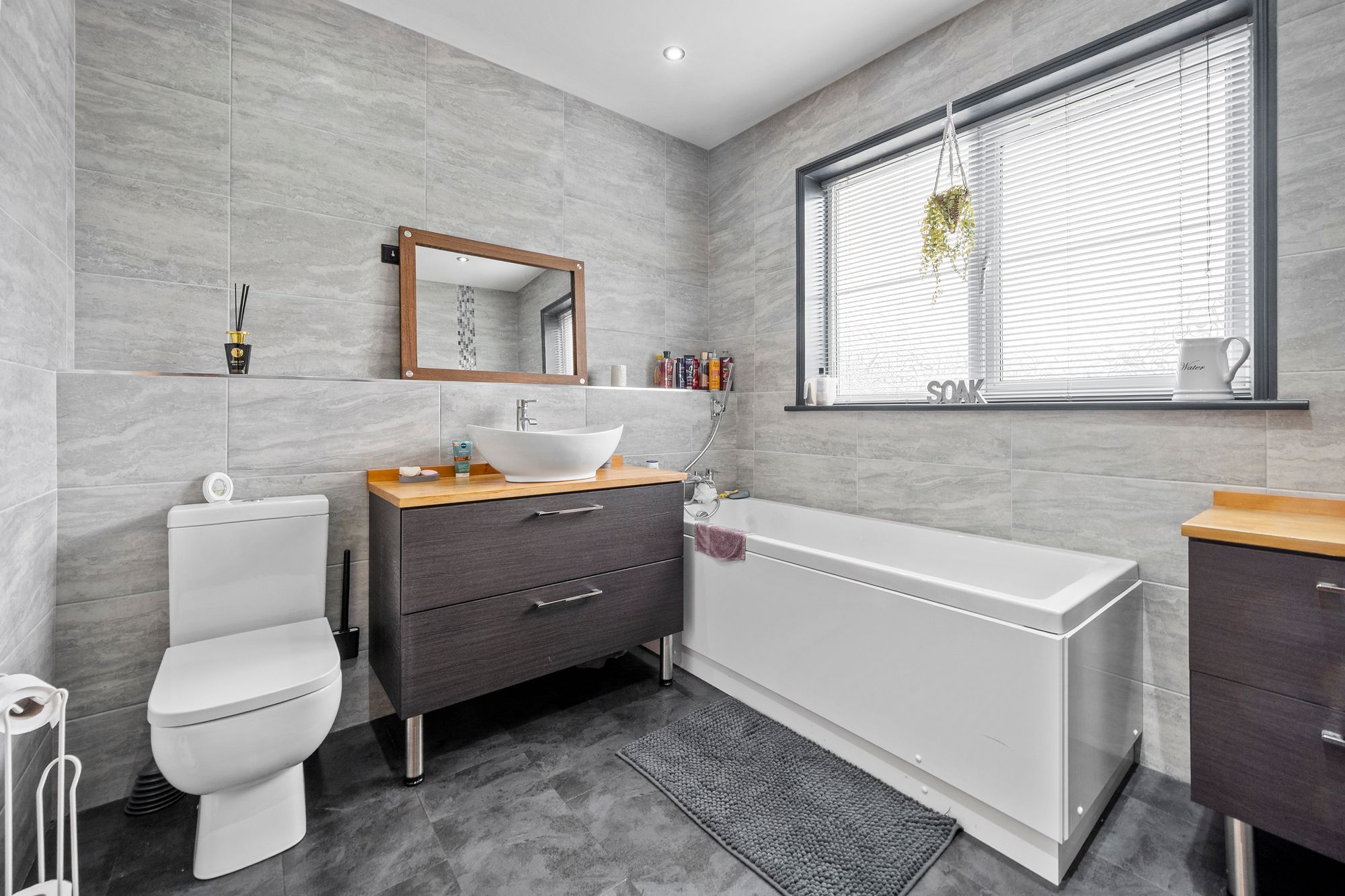 Ellamsbridge Road, St. Helens, WA9