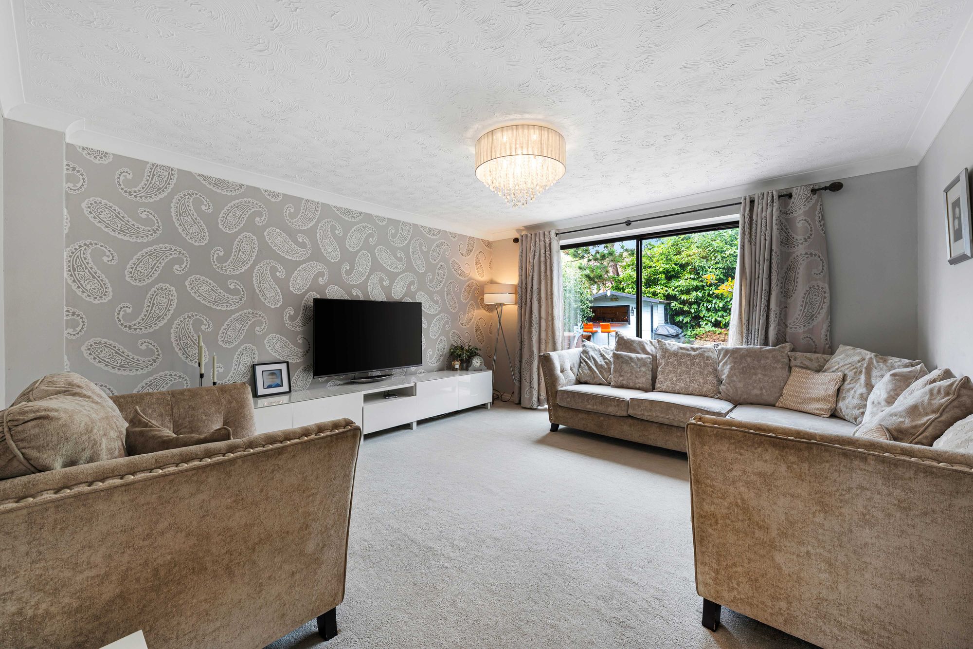 Cornerhouse Lane, Widnes, WA8