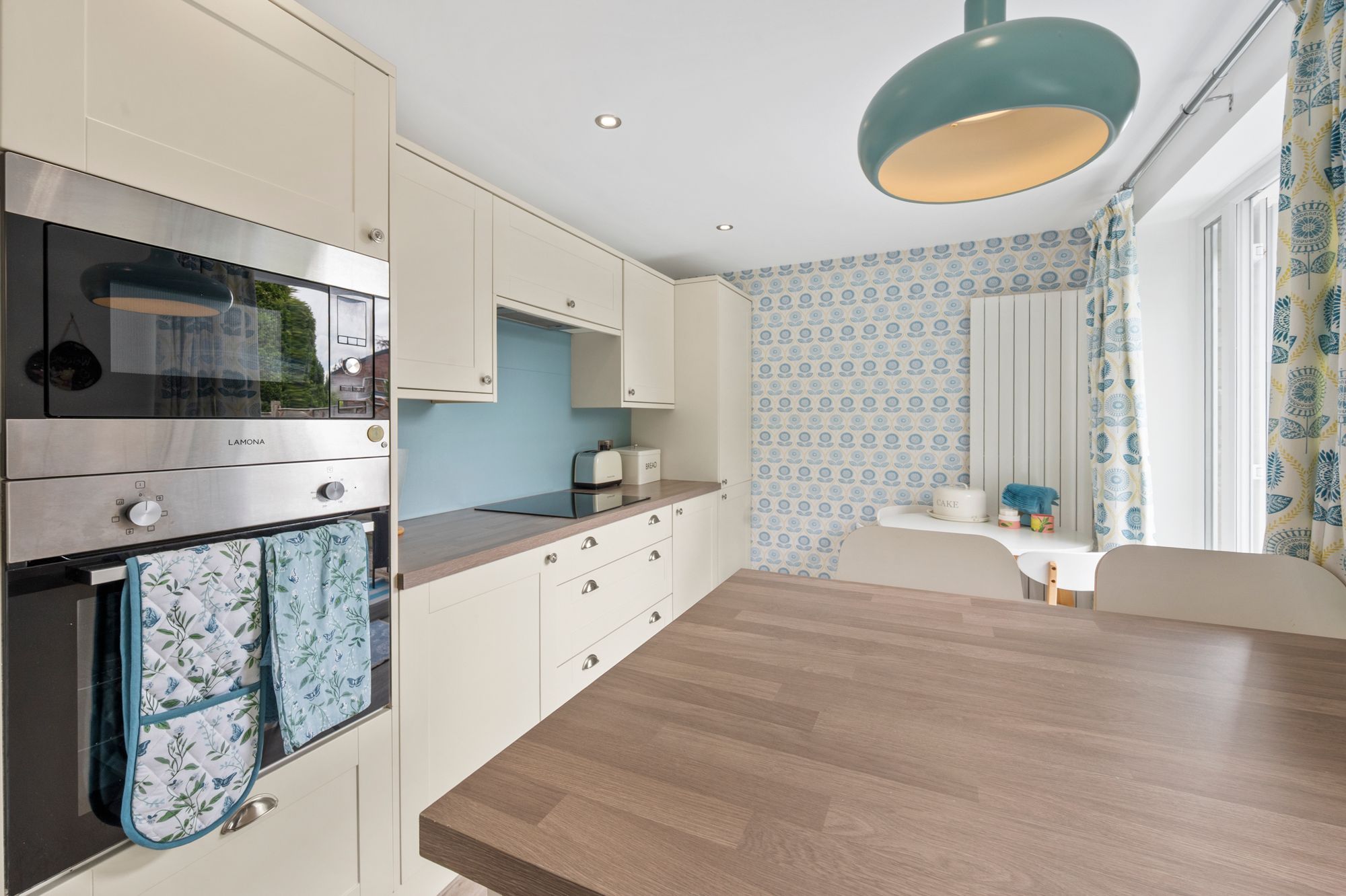 Delafield Close, Fearnhead, WA2