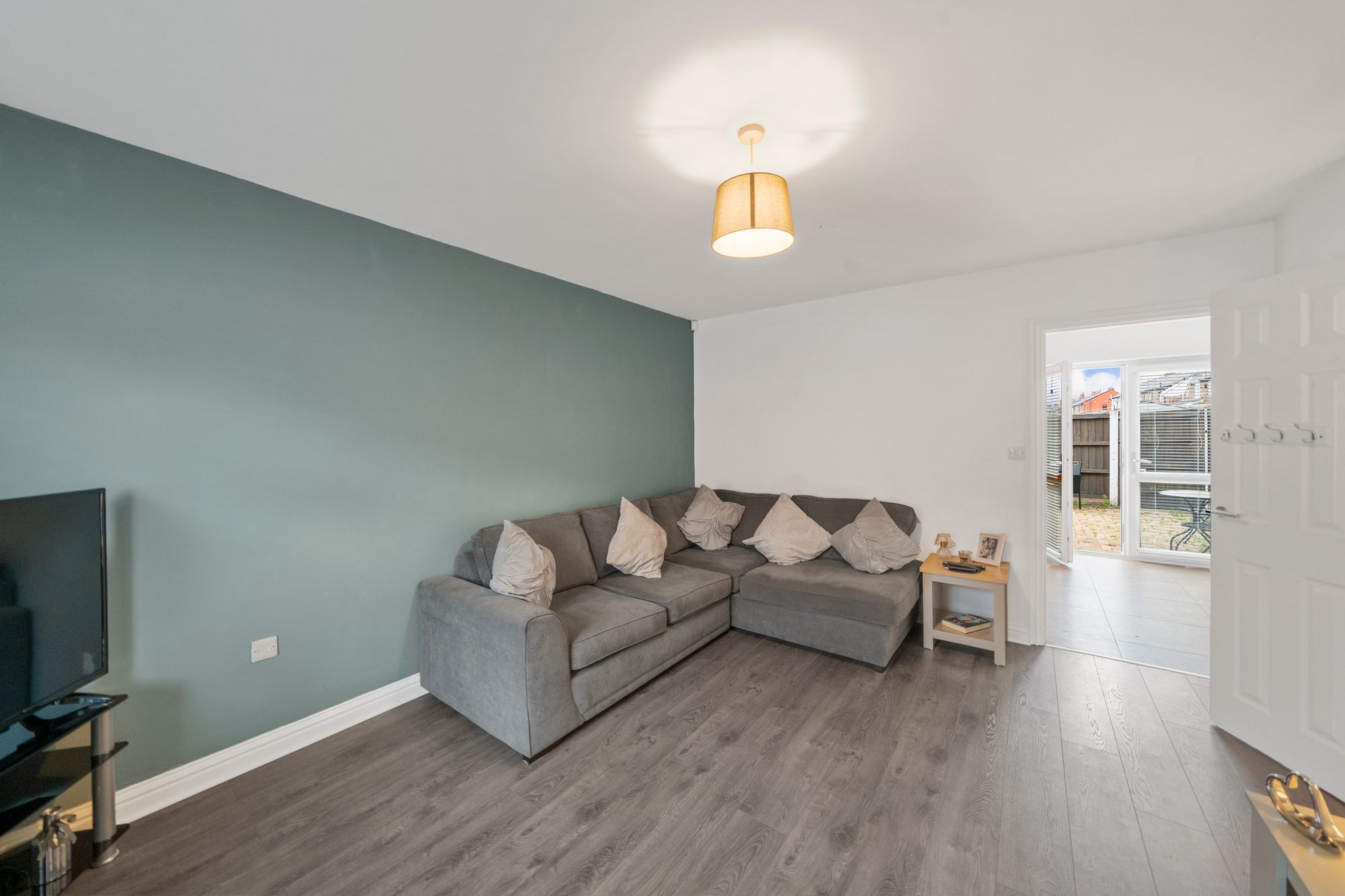 Manchester Road, Leigh, WN7