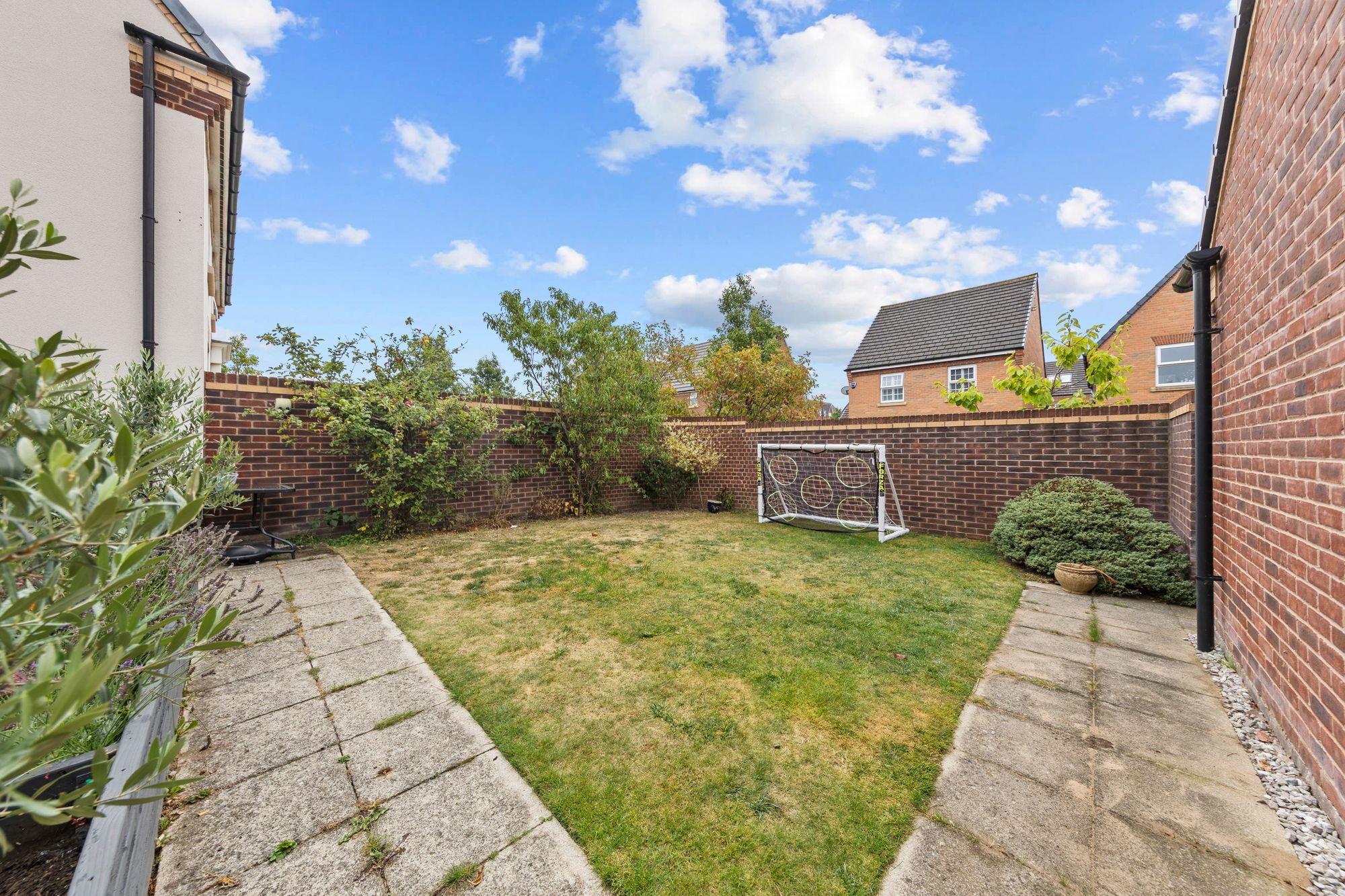 Newark Drive, Great Sankey, WA5