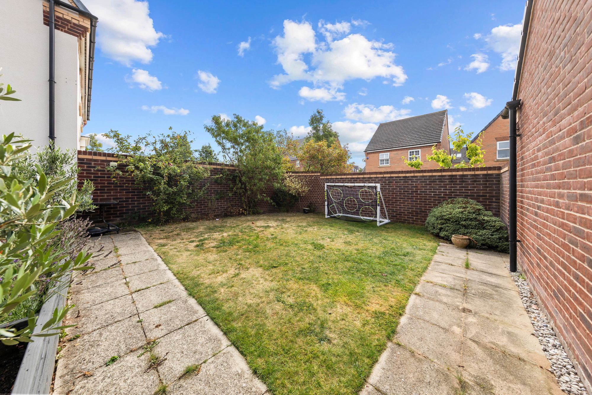 Newark Drive, Great Sankey, WA5