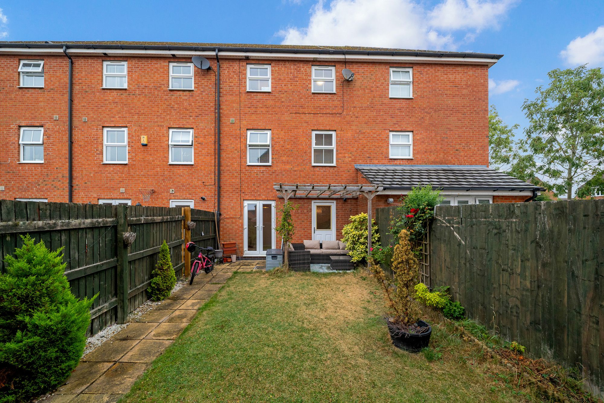 Lingwell Park, Widnes, WA8